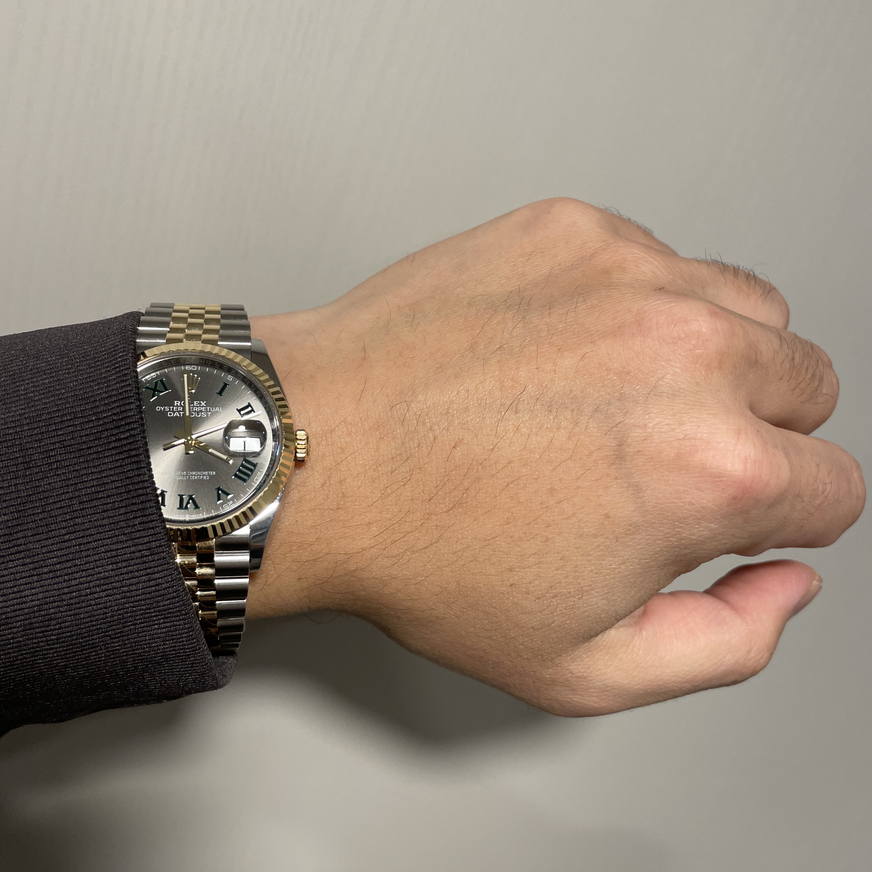 Rolex Datejust 36mm 126233 Slate Roman Jubilee 착용 스타일 - 2
