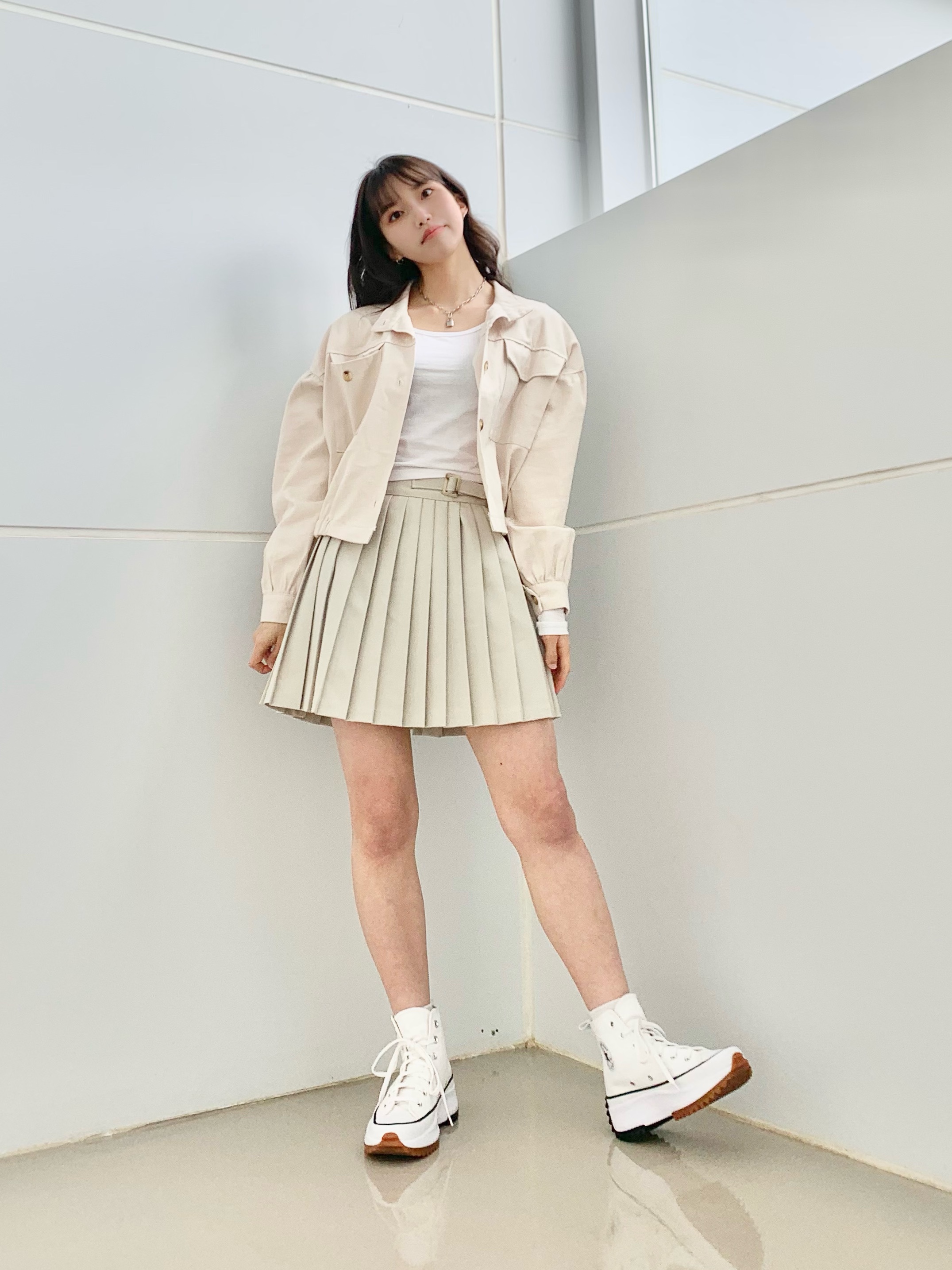 Converse Run Star Hike Hi White Black Gum 착용 스타일