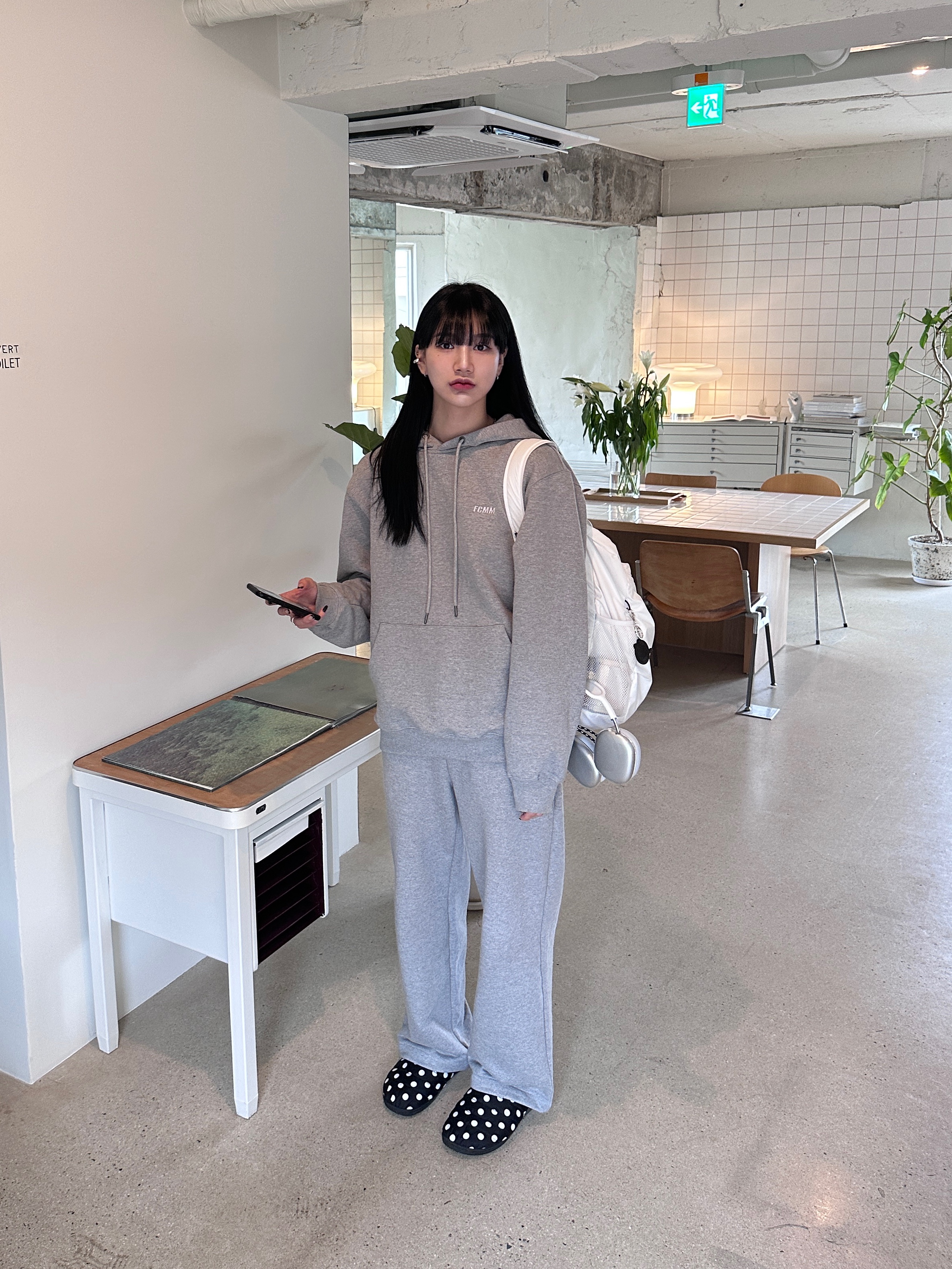 Subu Permanent F-Line Dots, Apple AirPods Max Lightning Silver (Korean Ver.) 착용 스타일
