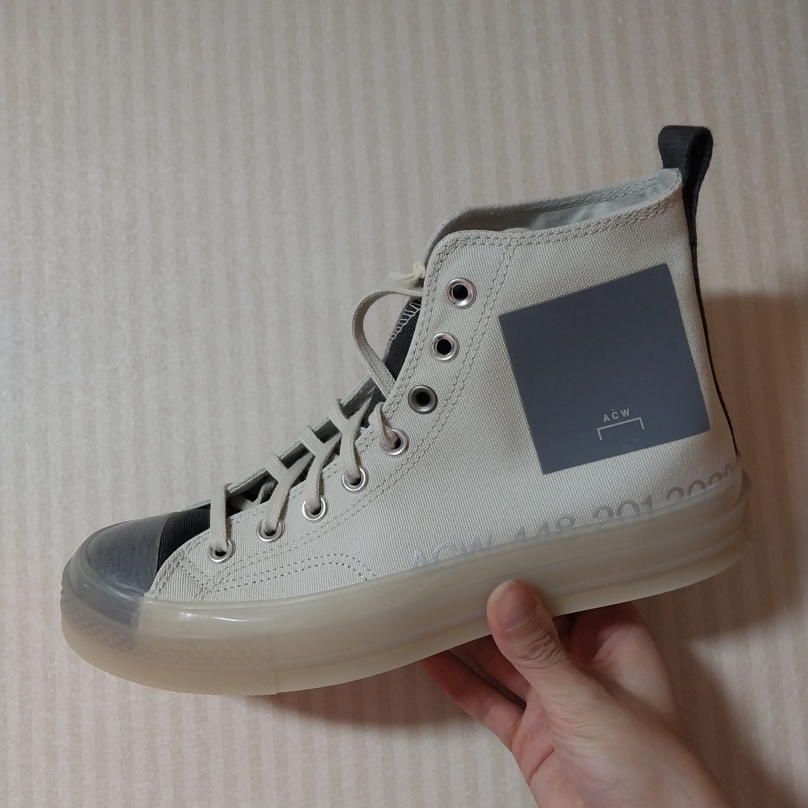 Converse x A-Cold-Wall Chuck 70 Hi Silver Birch 착용 스타일