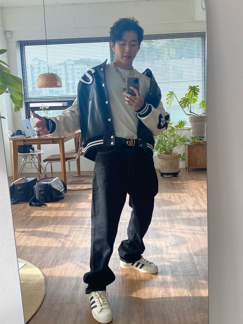 Moncler x Fragment Celsia Down Bomber Jacket Black White - 23FW, Thisisneverthat x New Era x MLB New York Yankees Varsity Jacket Dark Green 착용 스타일 - 4