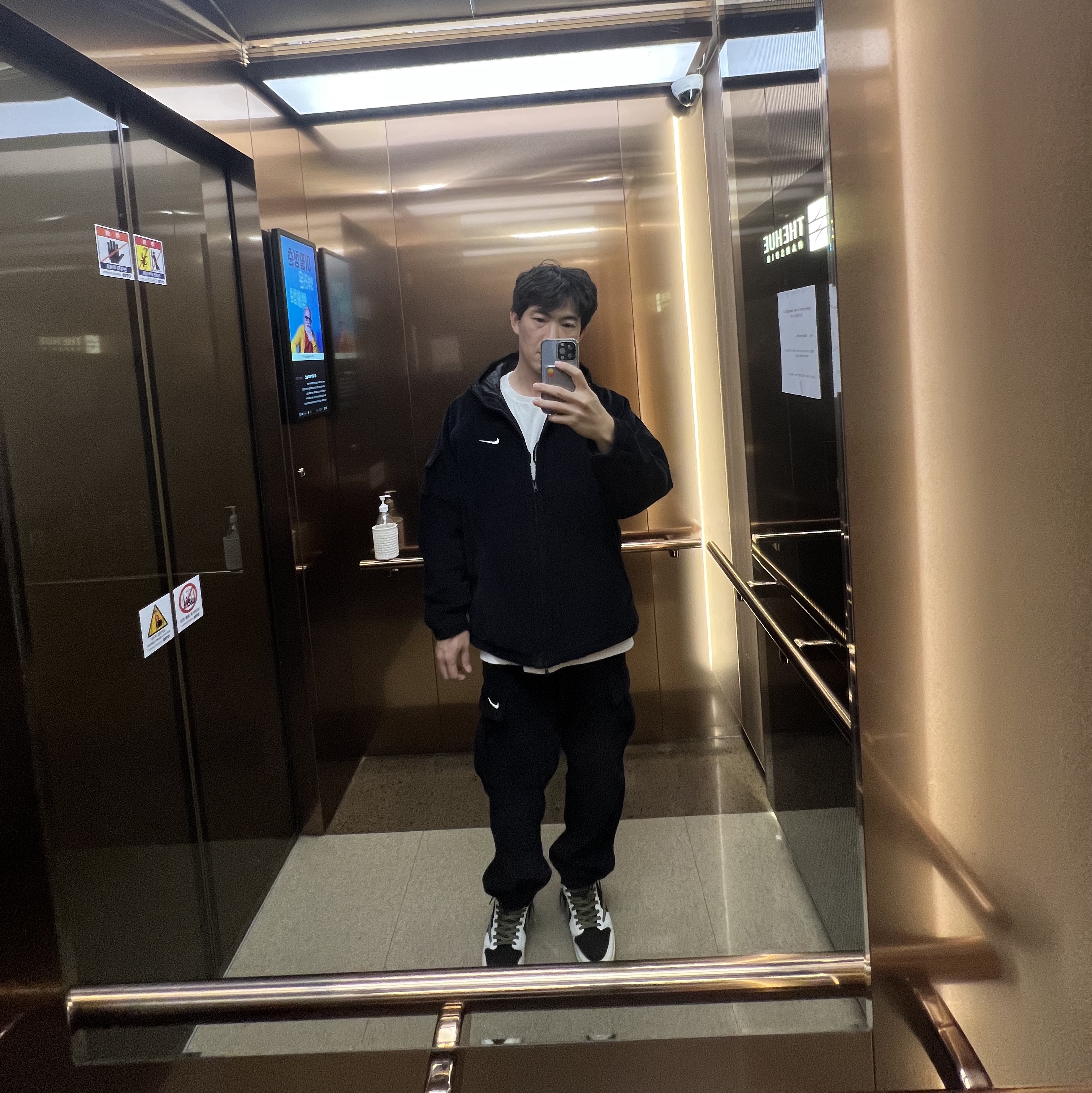 Supreme x Nike Arc Corduroy Cargo Pants Black - 22SS, Supreme x Nike Arc Corduroy Hooded Jacket Black - 22SS 착용 스타일