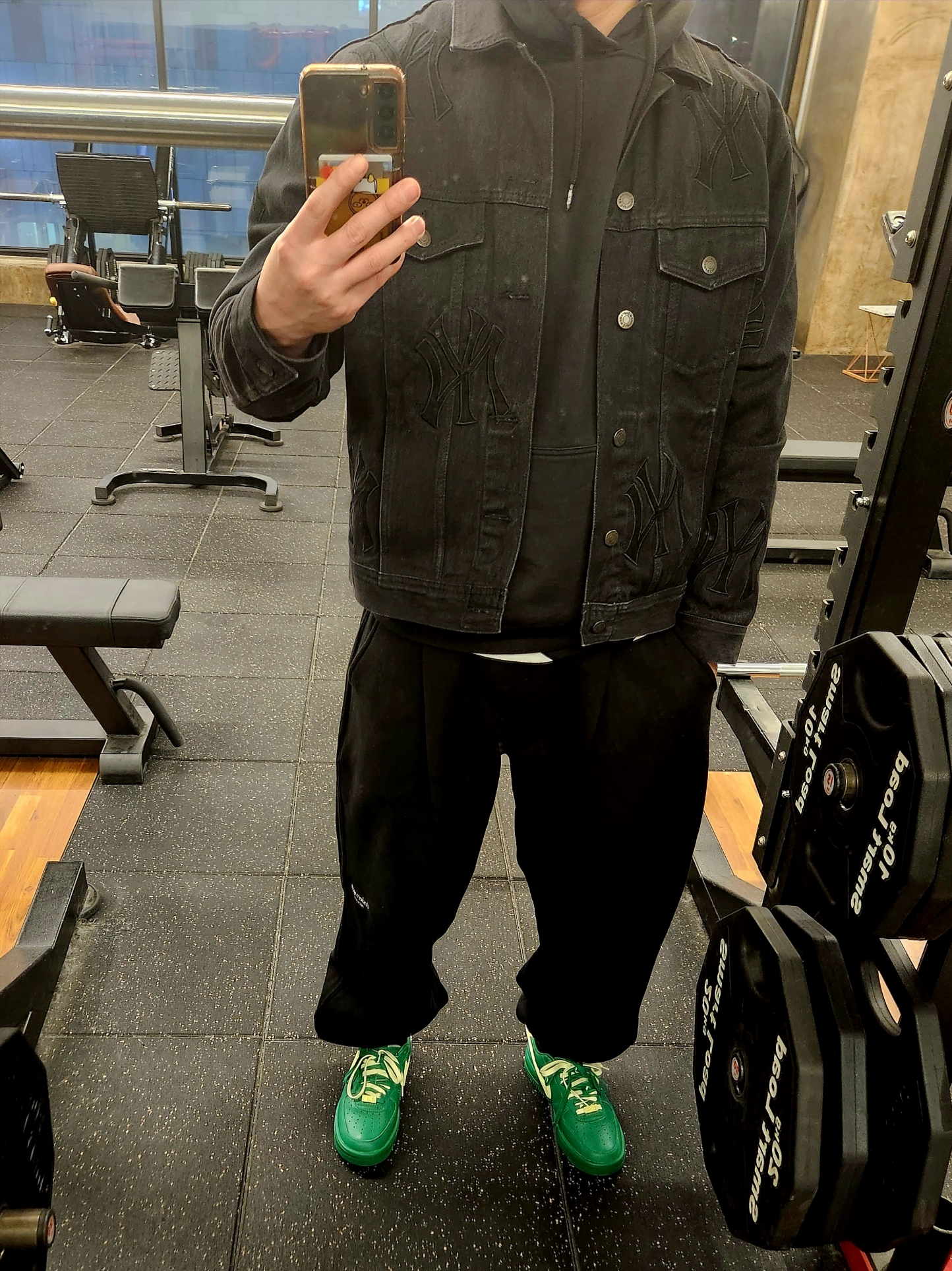 Nike x Ambush Air Force 1 Low SP Pine Green and Citron, Supreme x New York Yankees Denim Trucker Jacket Washed Black - 21FW 착용 스타일