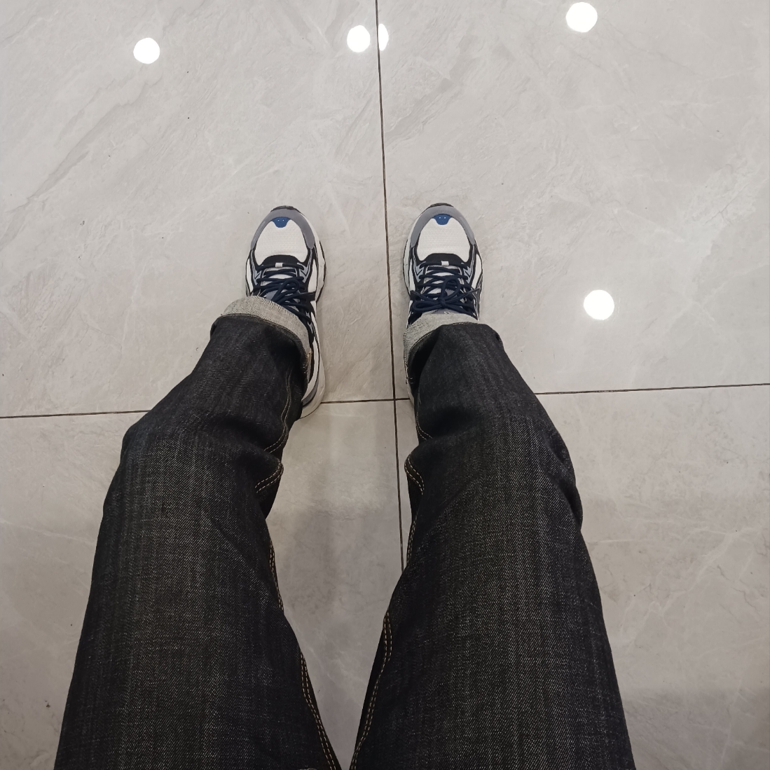Nike x Kasina Air Max 1 SP Won-Ang Particle Grey, Asics Gel-Venture 6 SPS Glacier Grey 착용 스타일 - 2