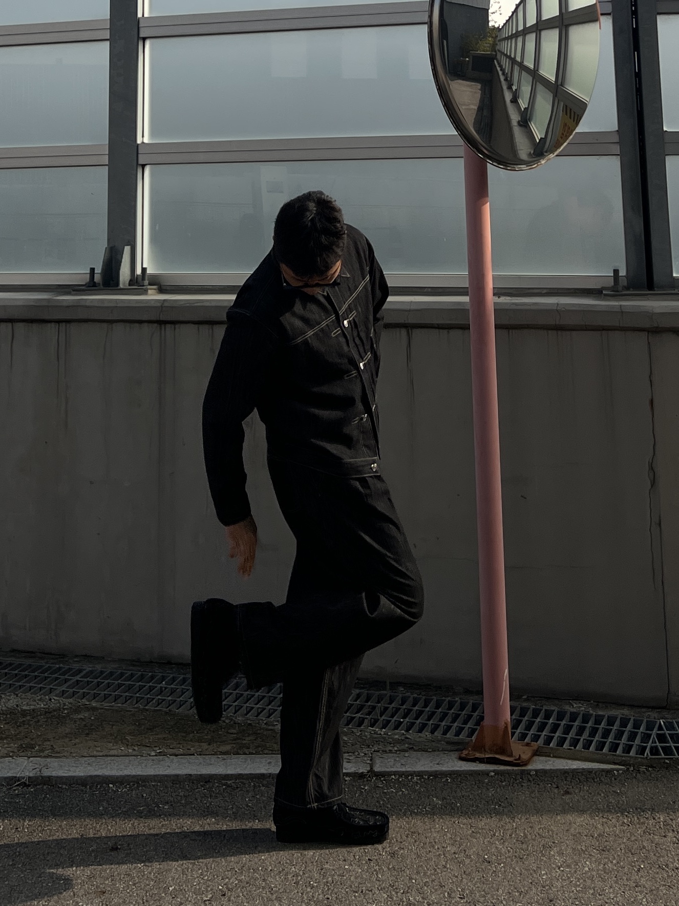 Clarks x Supreme Wallabee Black 착용 스타일