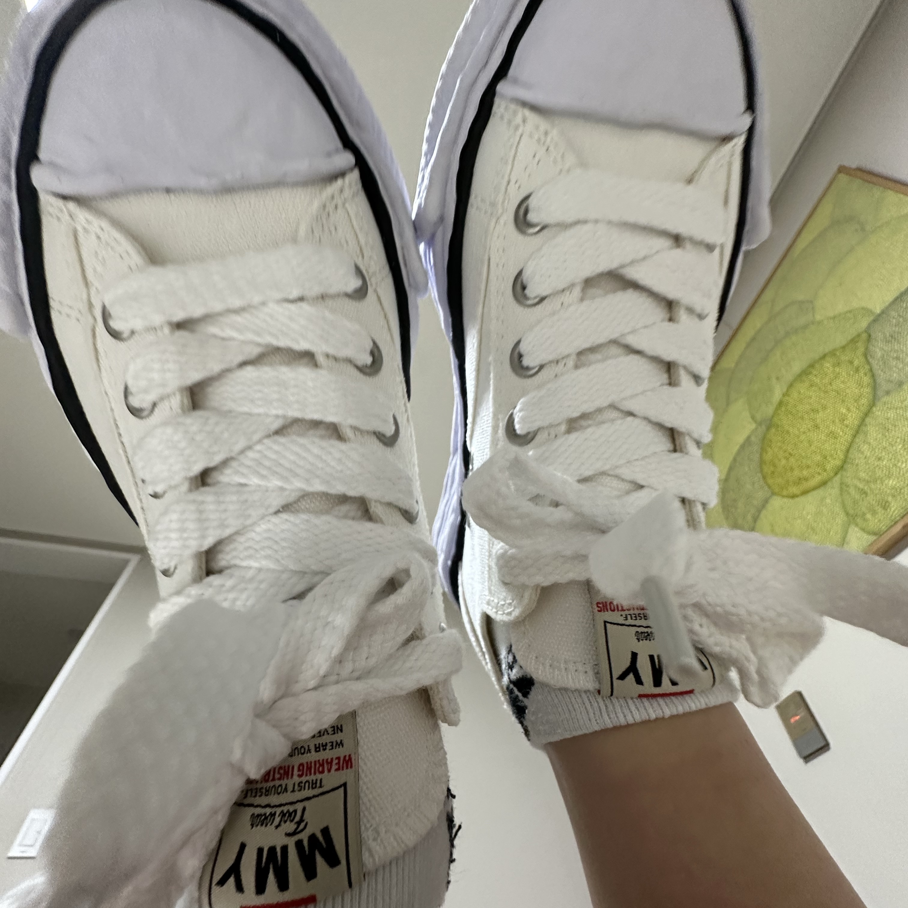 Maison Mihara Yasuhiro Peterson23 OG Sole Canvas Low-top Sneakers White 착용 스타일 - 2