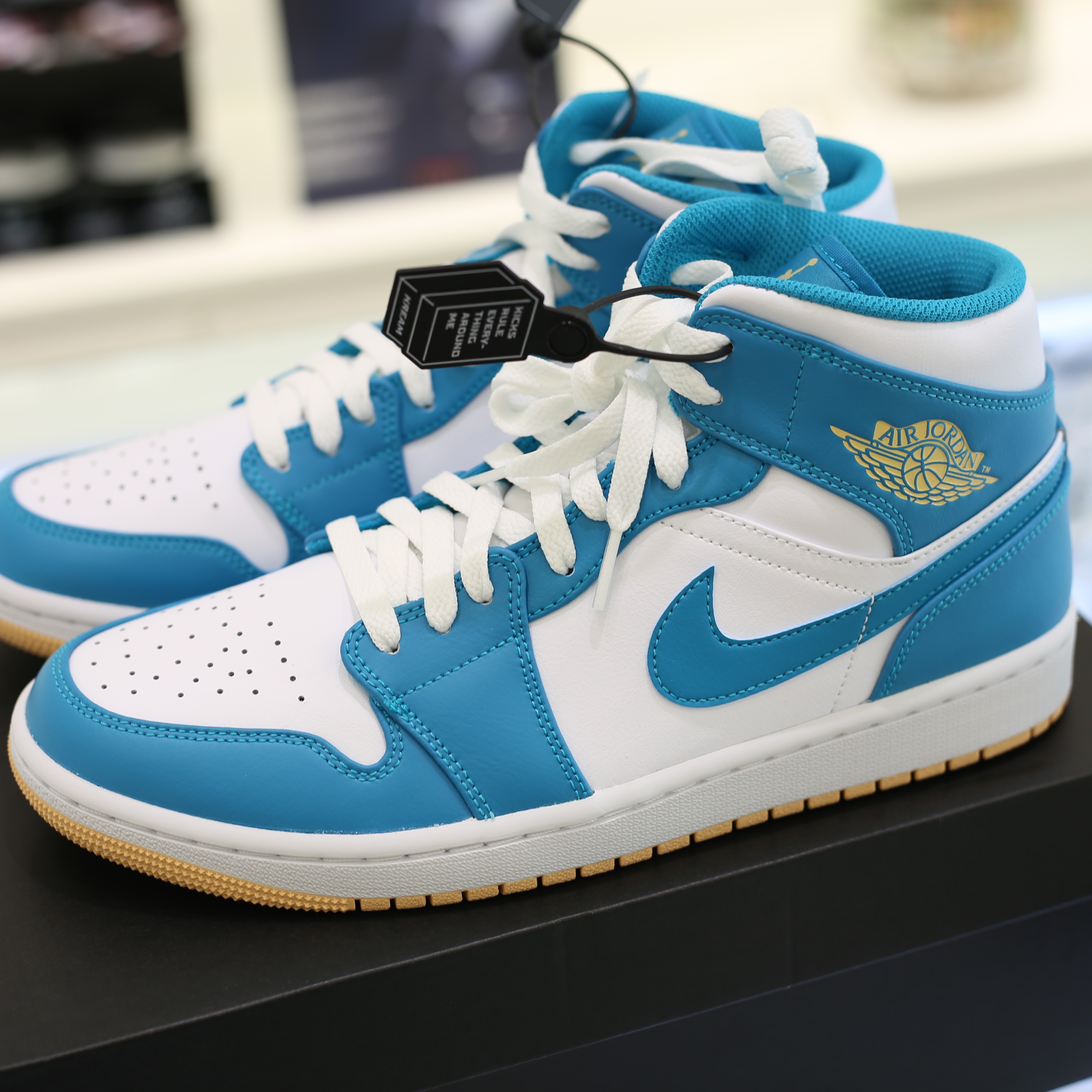 Jordan 1 Mid Aquatone 착용 스타일 - 2