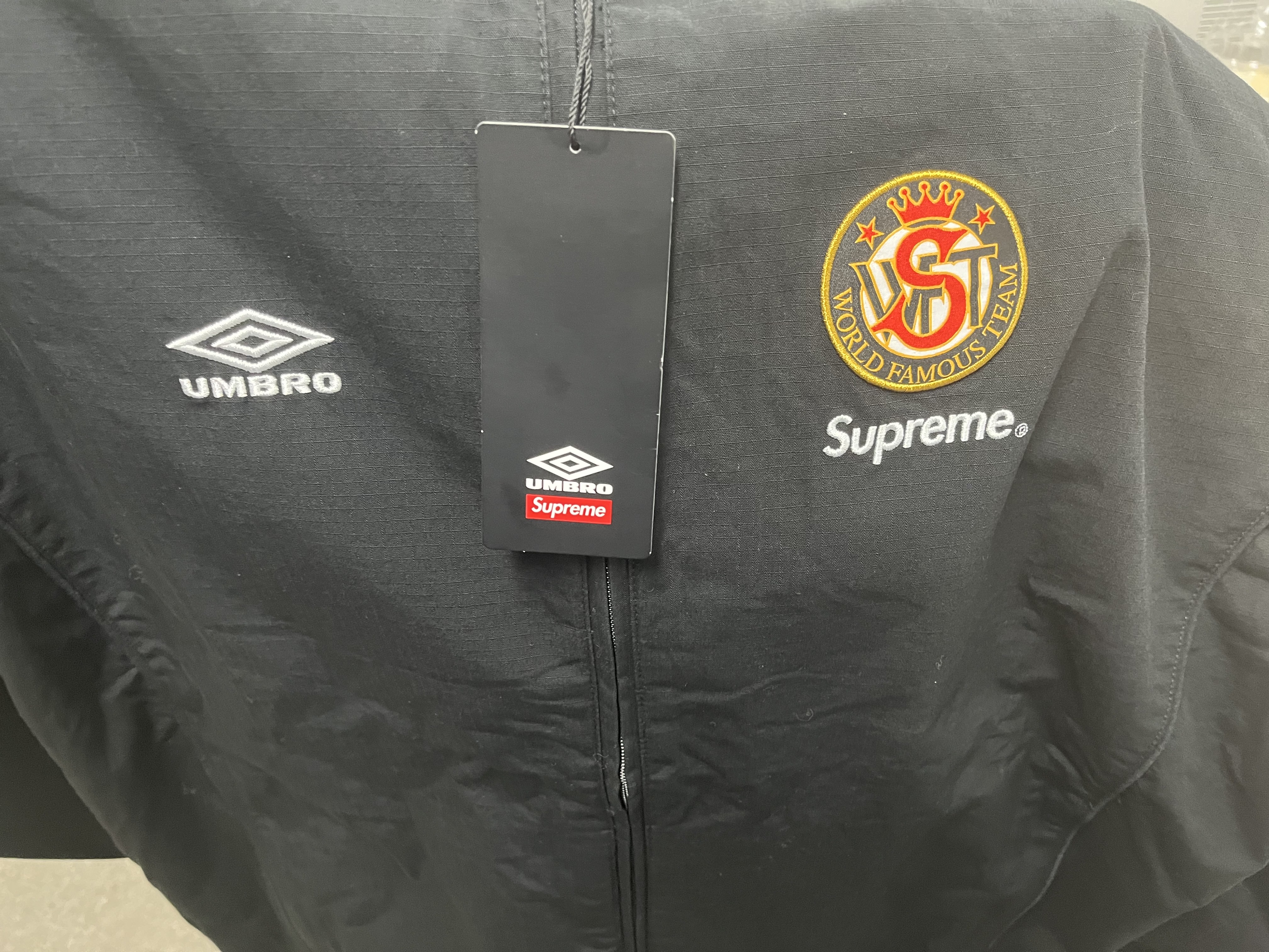 Supreme x Umbro Cotton Ripstop Track Jacket Black - 23FW 착용 스타일 - 1