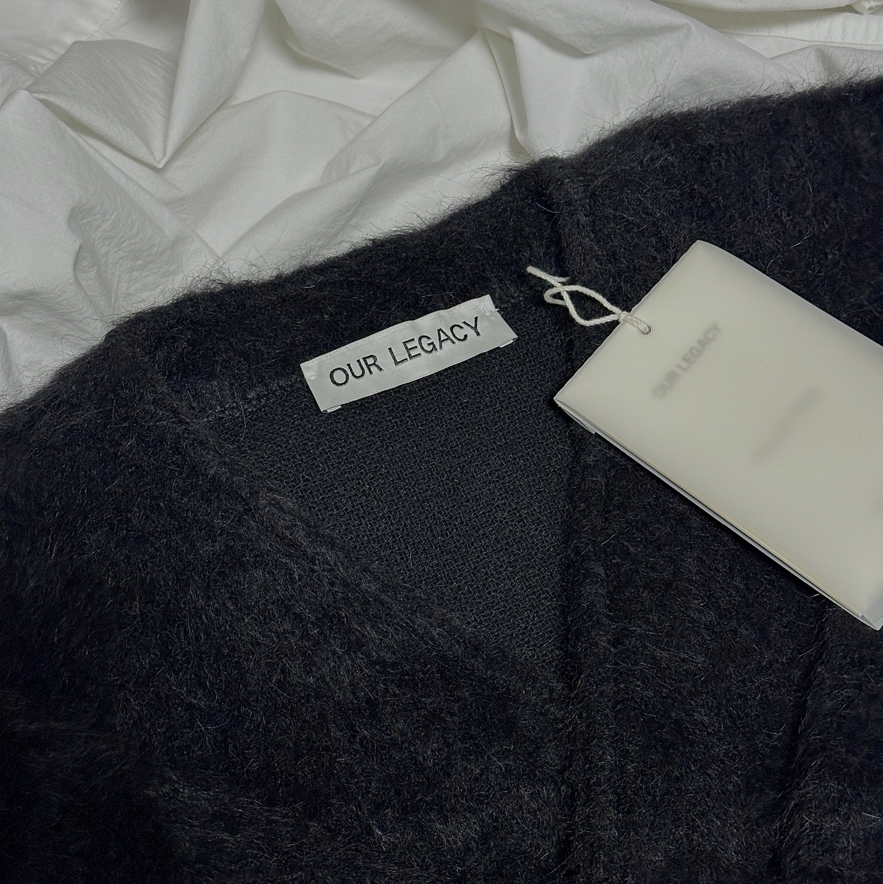 Our Legacy Cardigan Mohair Black 착용 스타일