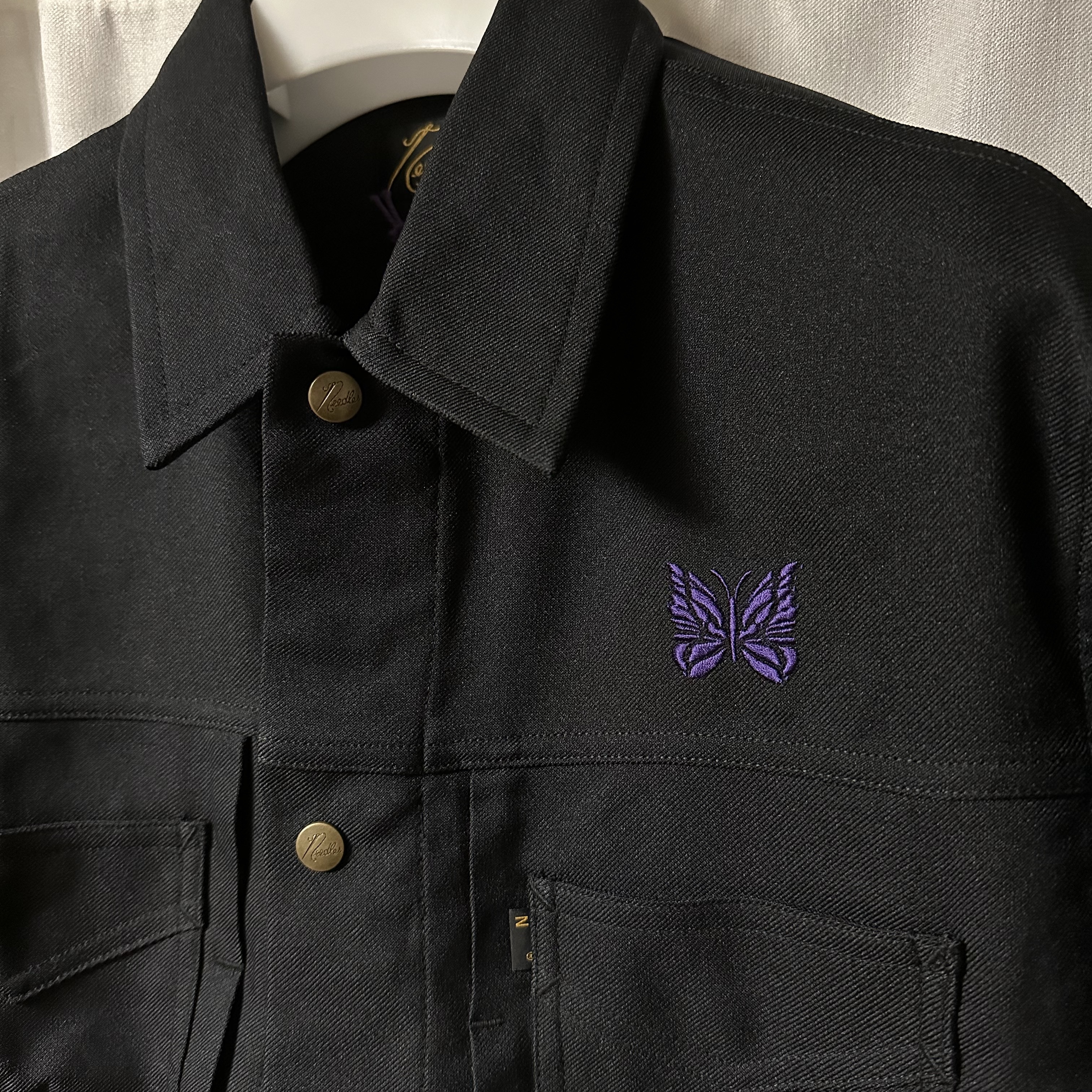 Needles Penny Jean Jacket Black 착용 스타일 - 1