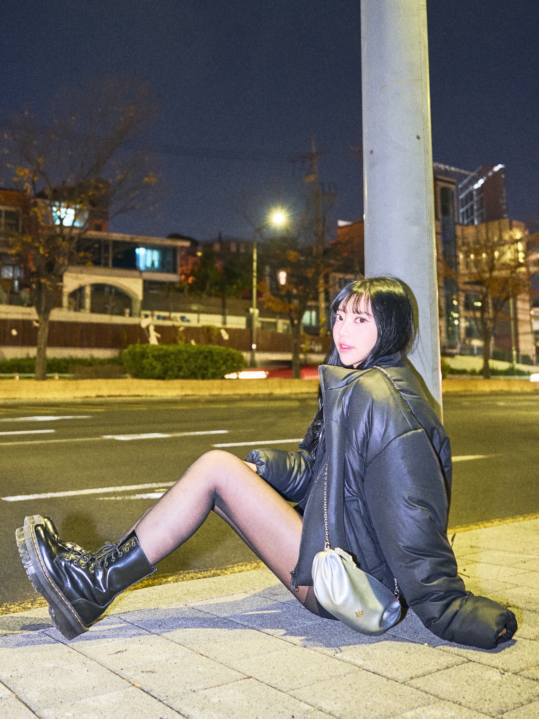 Dr. Martens Jadon Boots Black 착용 스타일