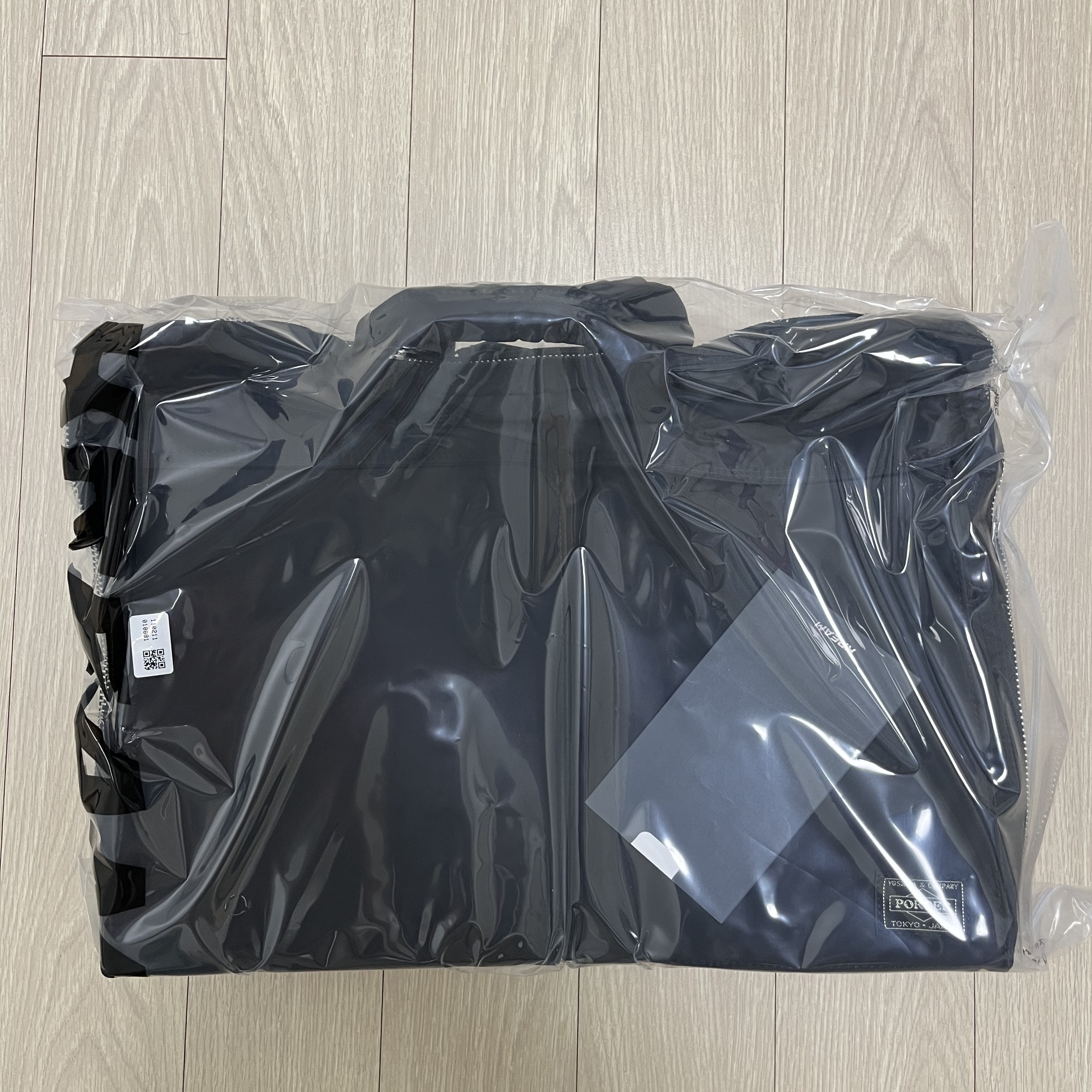 Porter Tanker 2Way Briefcase Black 착용 스타일