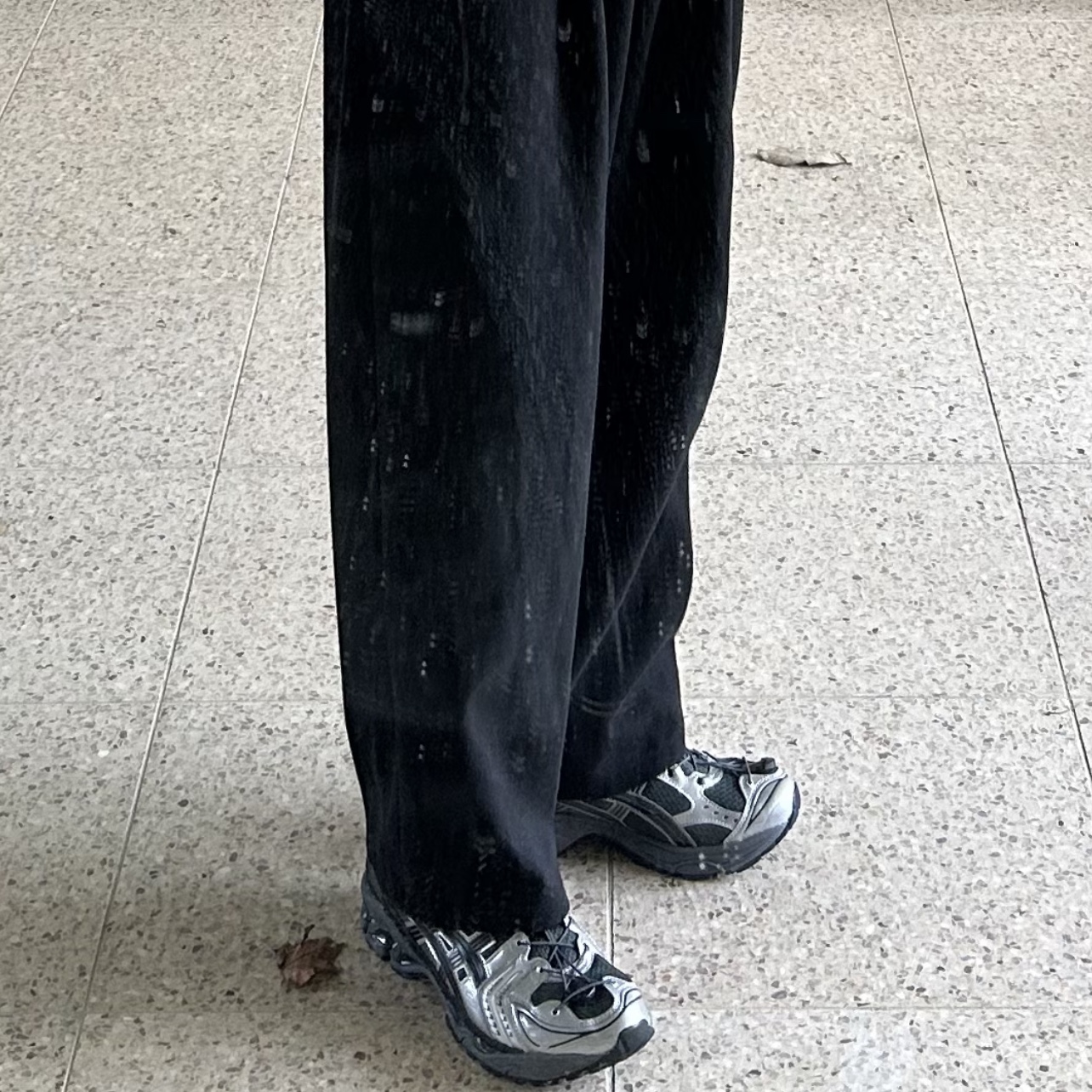 Asics x Unaffected Gel-Kayano 14 Silver Moon 착용 스타일 - 2