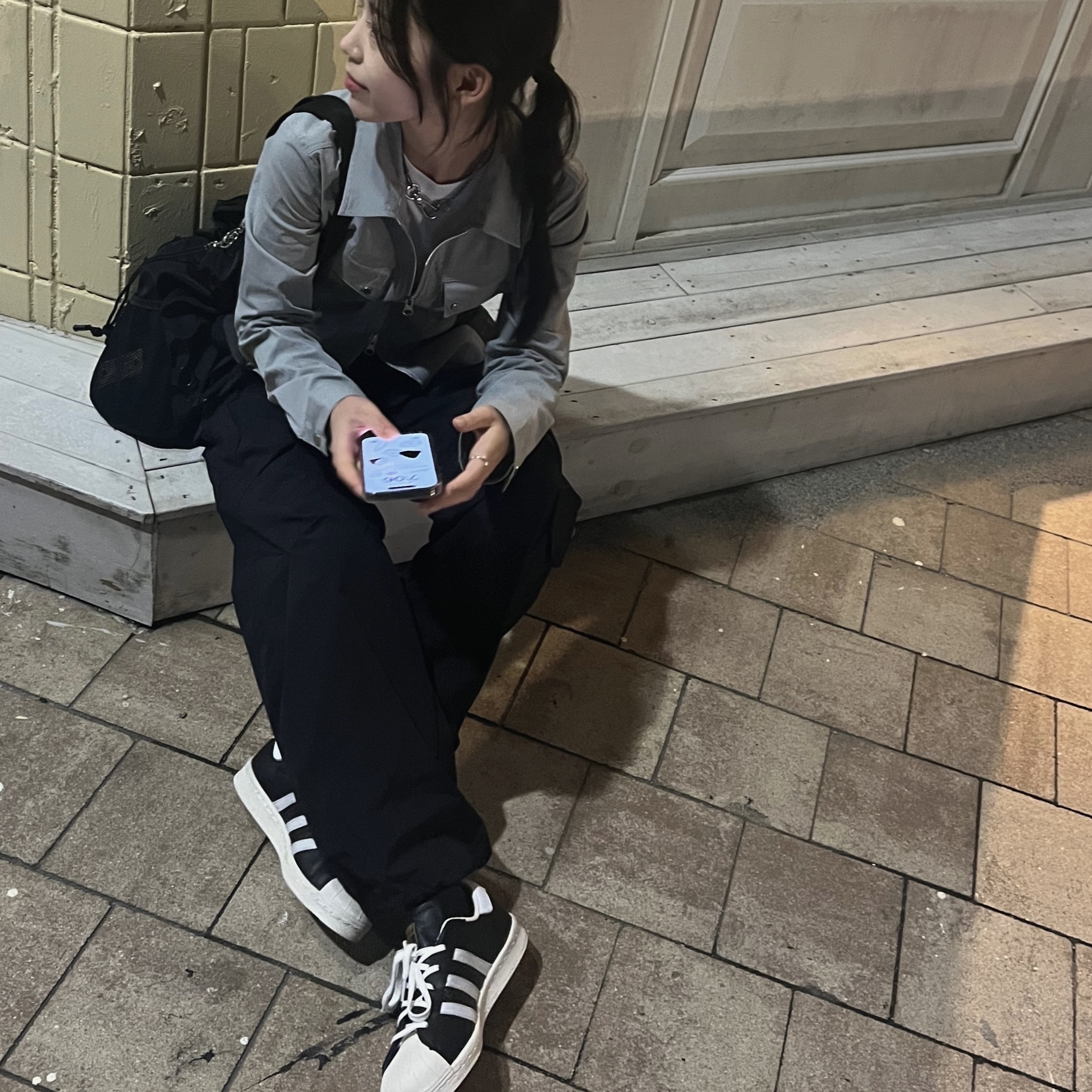 Adidas Superstar 82 FI Core Black 착용 스타일 - 1
