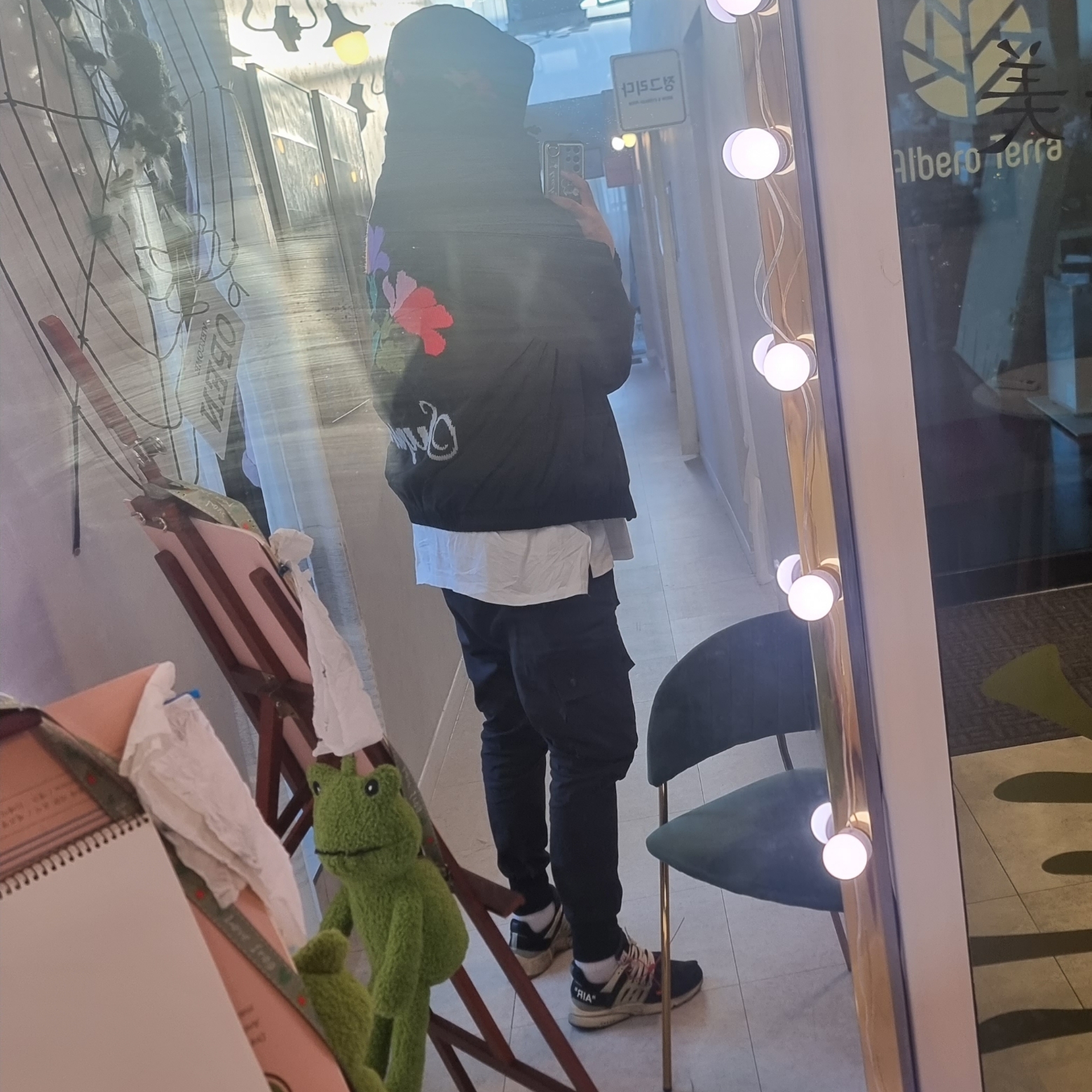 Supreme Needlepoint Hooded Jacket Black - 23FW, Nike x Off-White Air Presto OG The Ten 착용 스타일