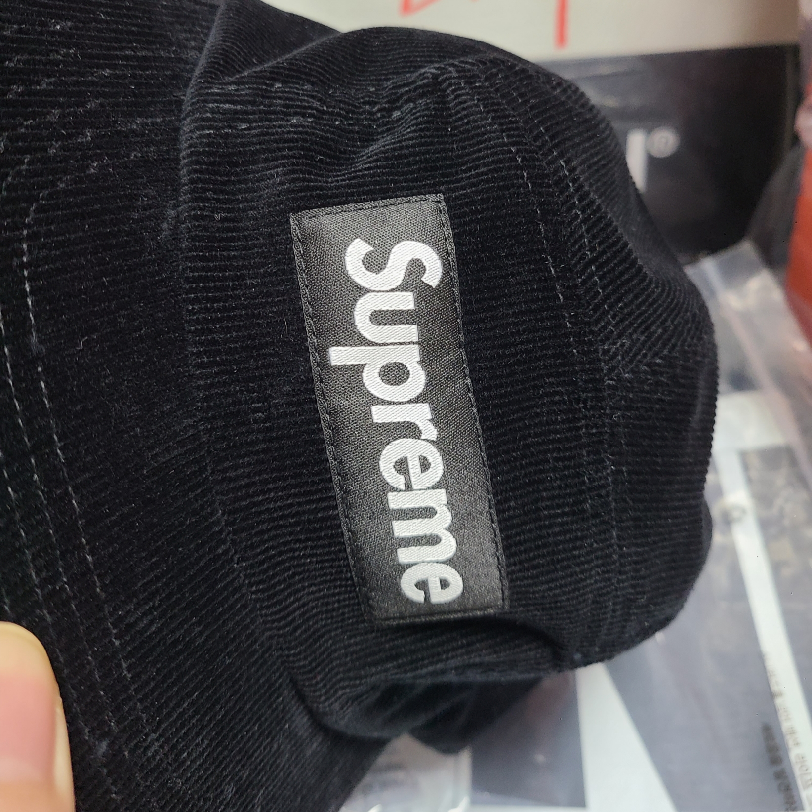 Supreme Corduroy Camp Cap Black - 23FW 착용 스타일 - 1