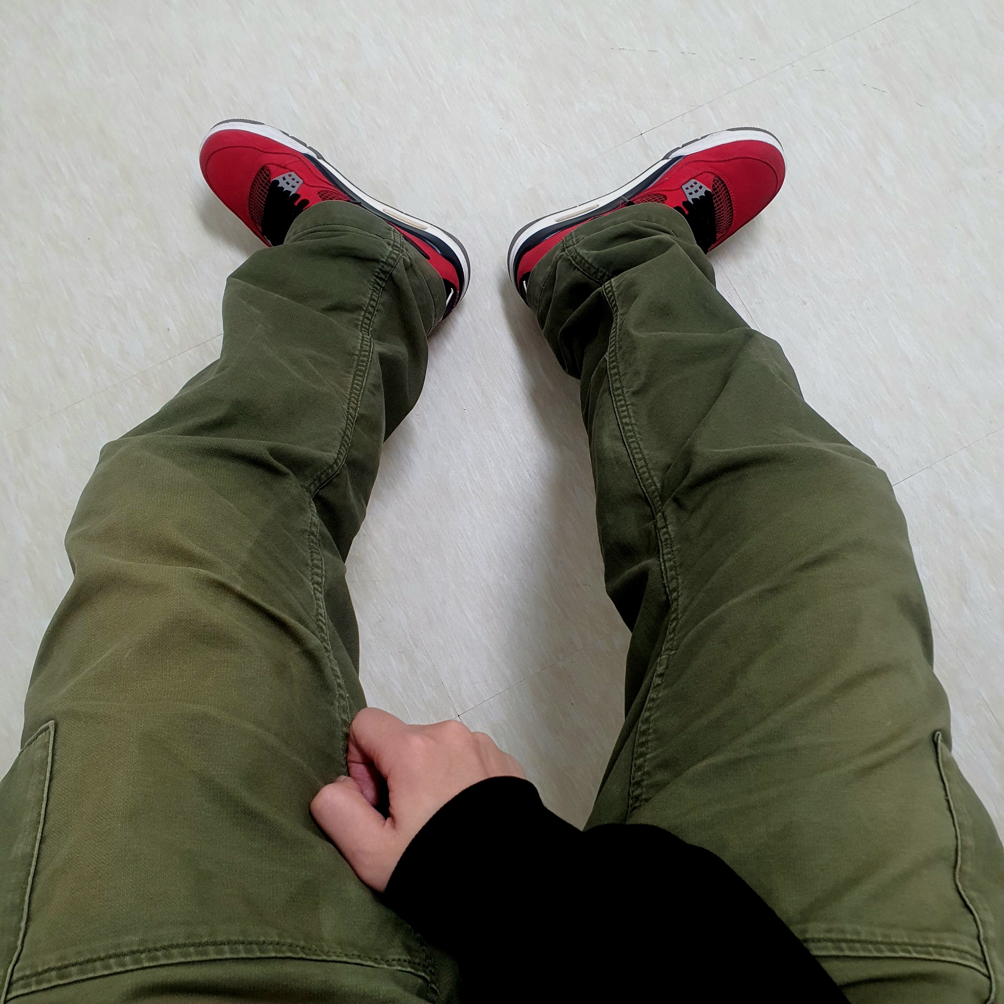 Jordan 4 Retro Toro Bravo 착용 스타일 - 2