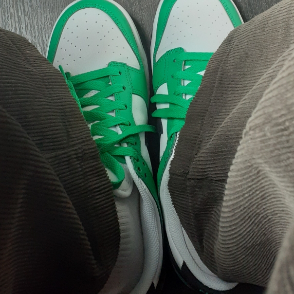 Nike Dunk Low White Green 착용 스타일