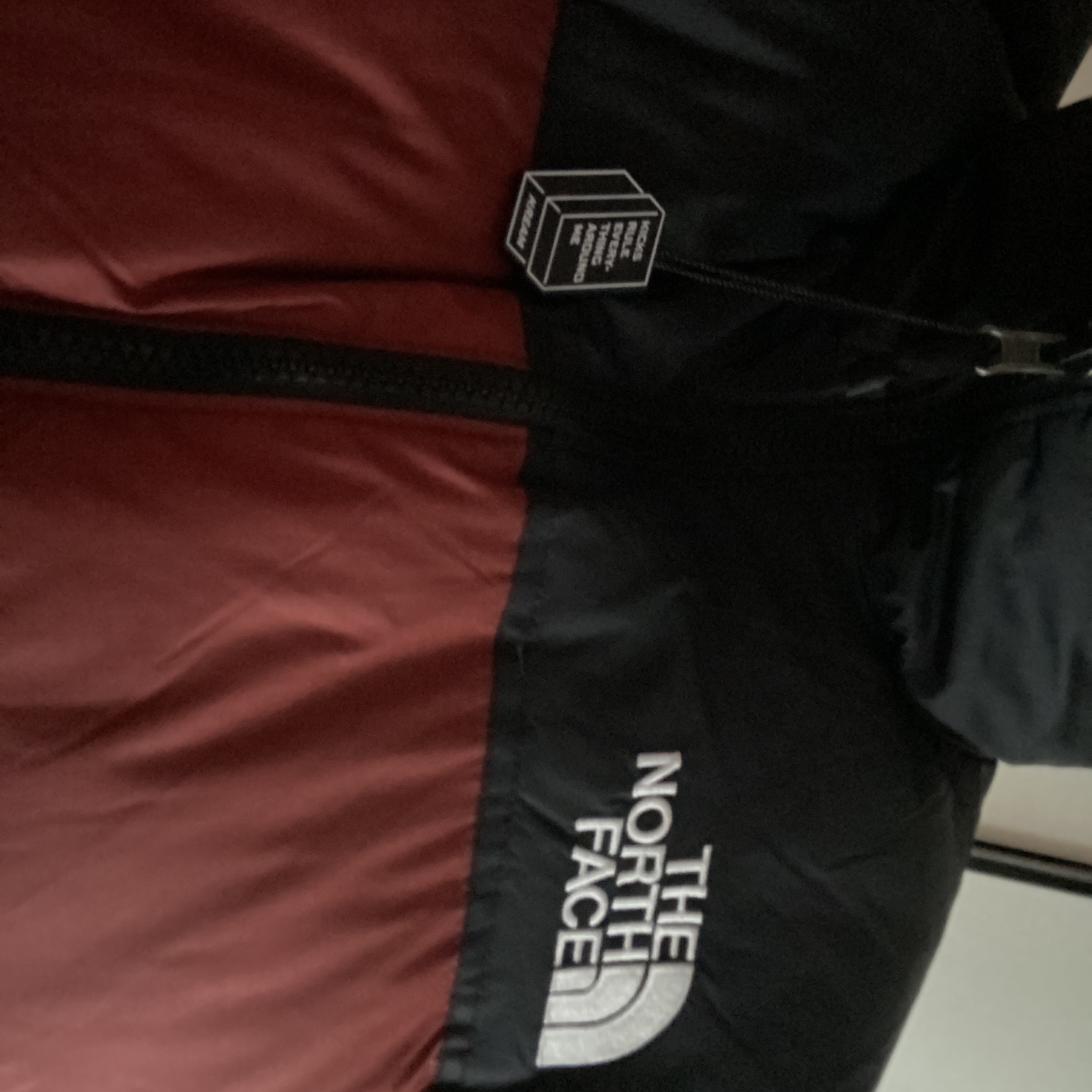 The North Face 1996 Retro Nuptse Jacket Brick House Red 착용 스타일