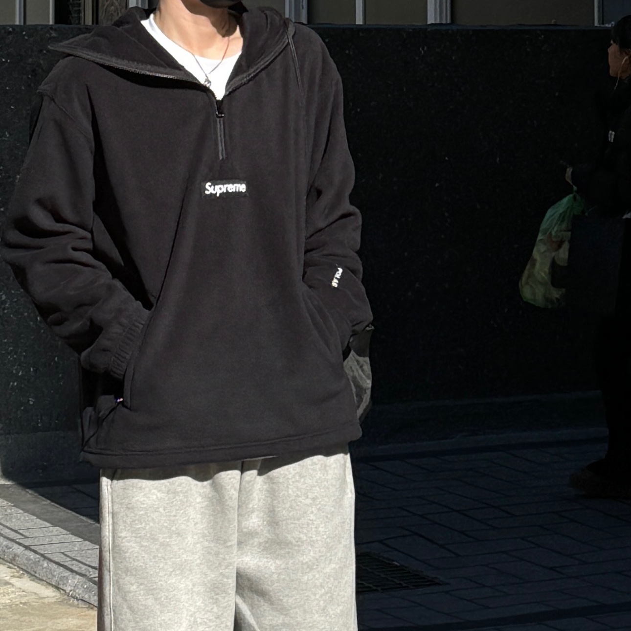 Supreme Polartec Facemask Half Zip Hooded Sweatshirt Black - 23FW 착용 스타일 - 1
