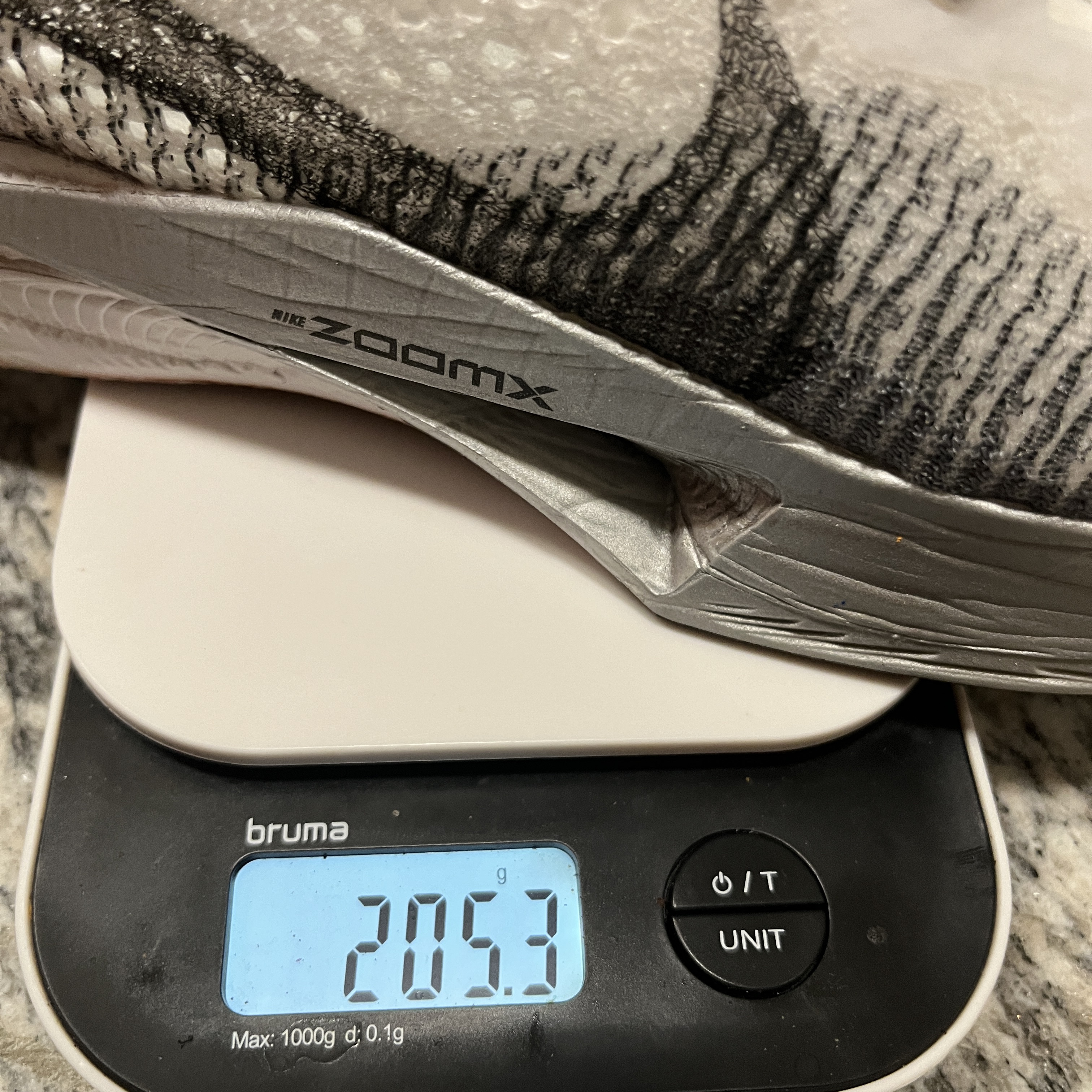 Nike ZoomX Vaporfly Next% 3 White Grey 착용 스타일 - 1