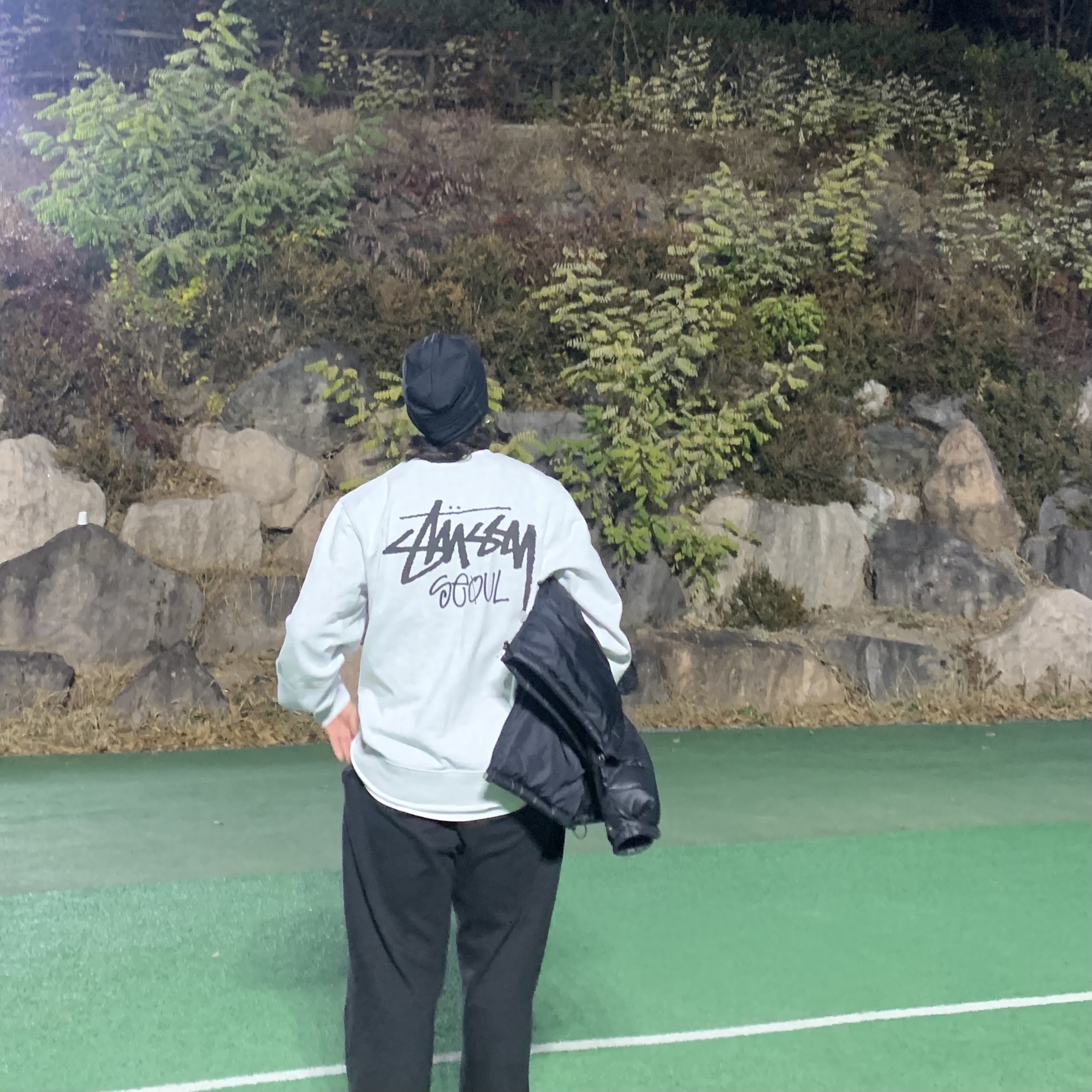 Stussy Stock Seoul Crew Ash Heather, The North Face 1996 Retro Nuptse Jacket Black 착용 스타일 - 2