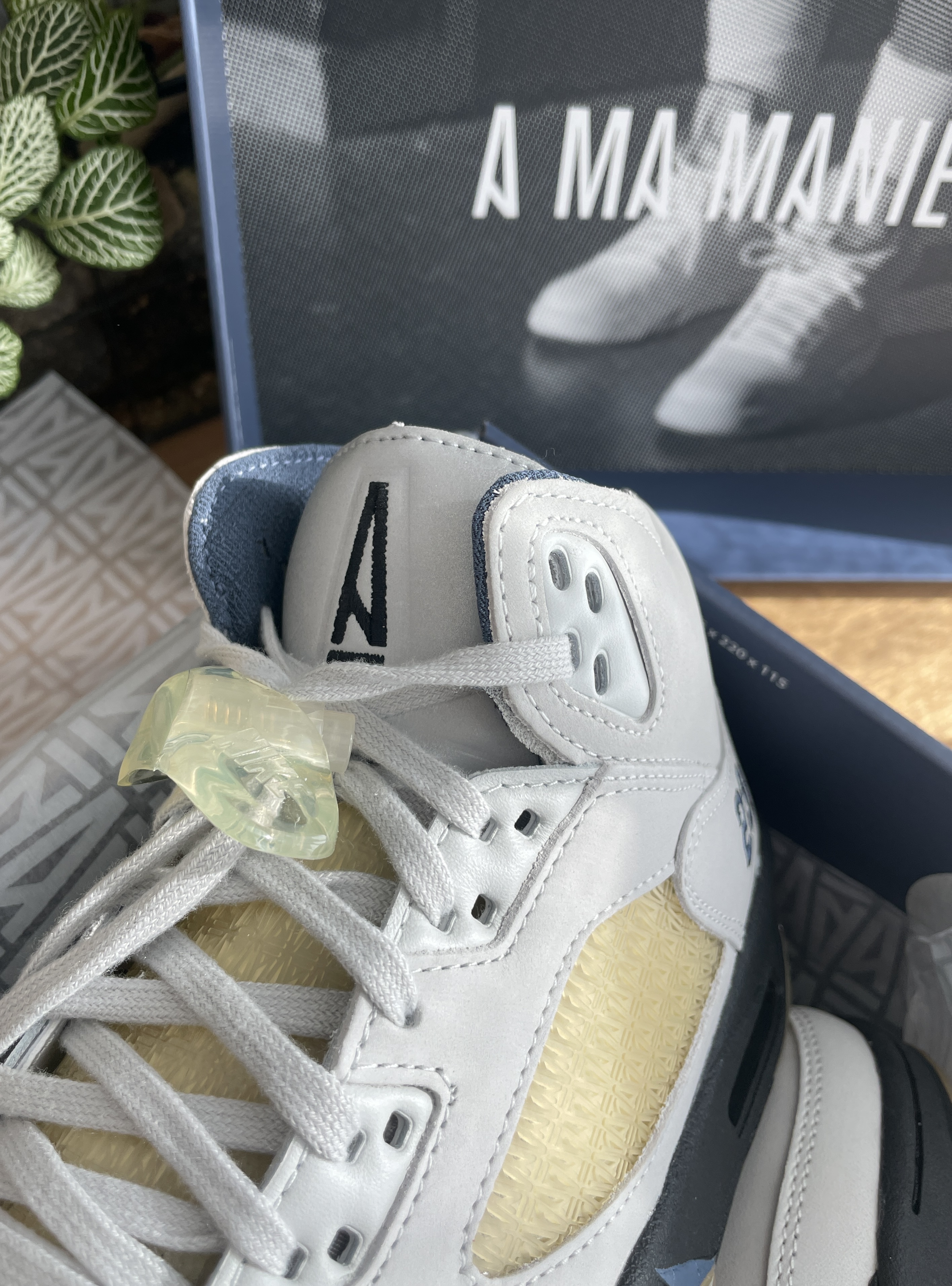 (W) Jordan 5 x A Ma Maniere Retro Dawn 착용 스타일 - 3