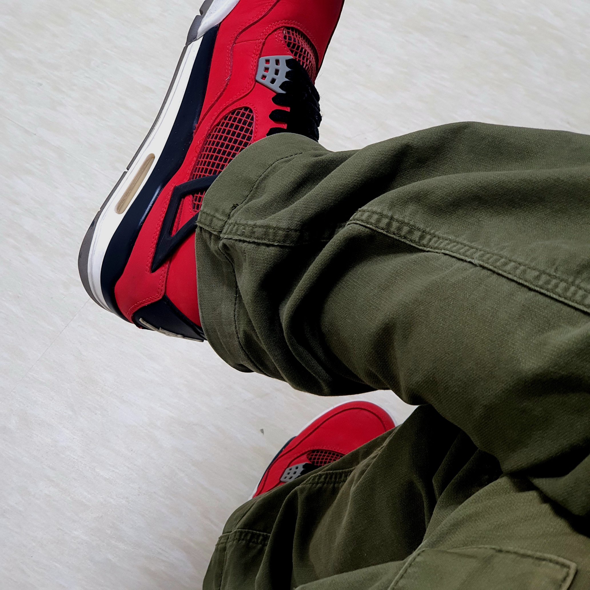 Jordan 4 Retro Toro Bravo 착용 스타일 - 1