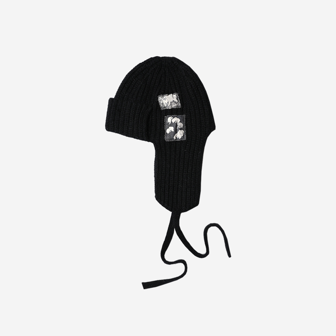 23WTAC001 Saenginstudios Earflap Knit Patch Hat Black