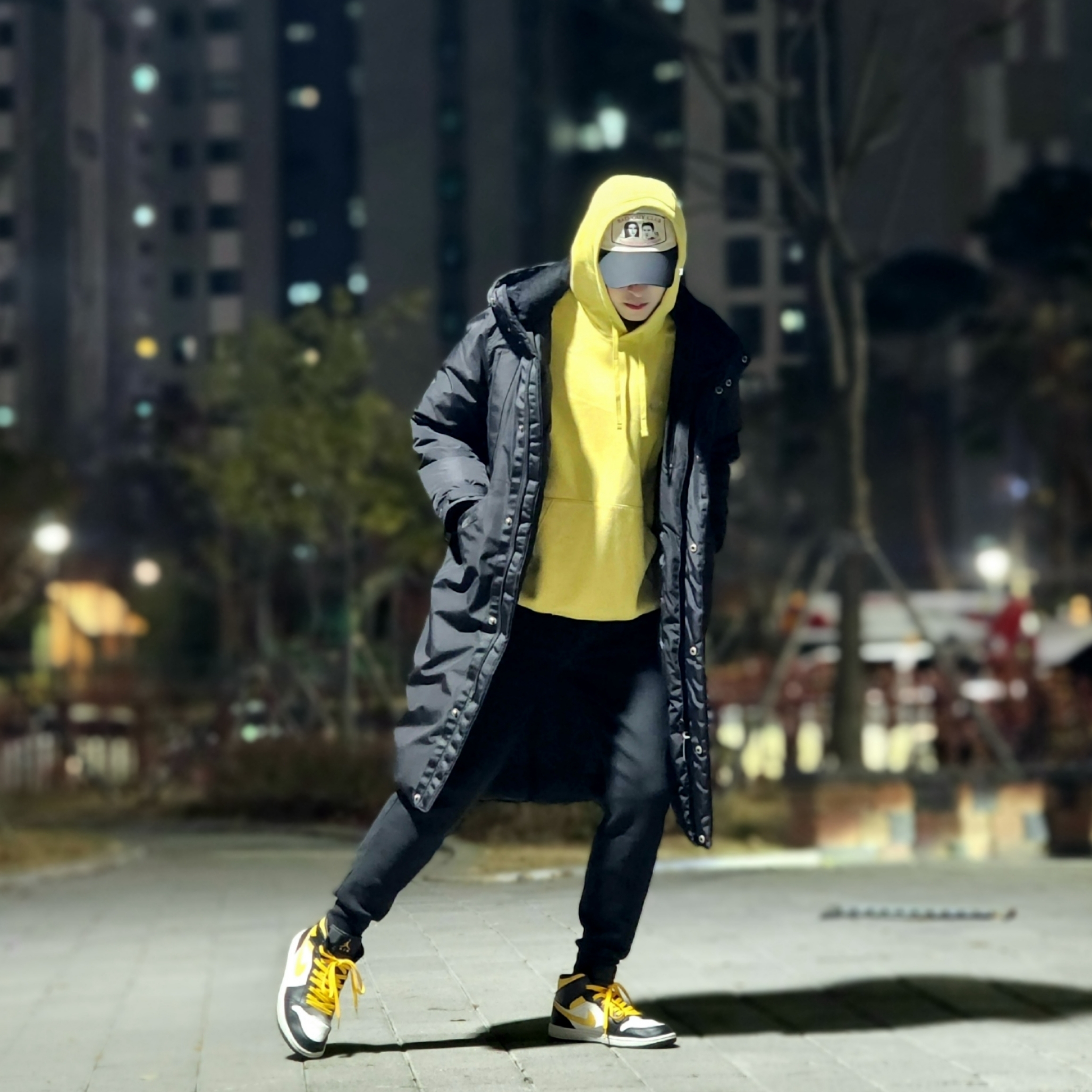 Nike NSW Club Fleece Pullover Hoodie Vivid Sulfur - US/EU, (GS) Jordan 1 Mid Pollen 착용 스타일 - 4