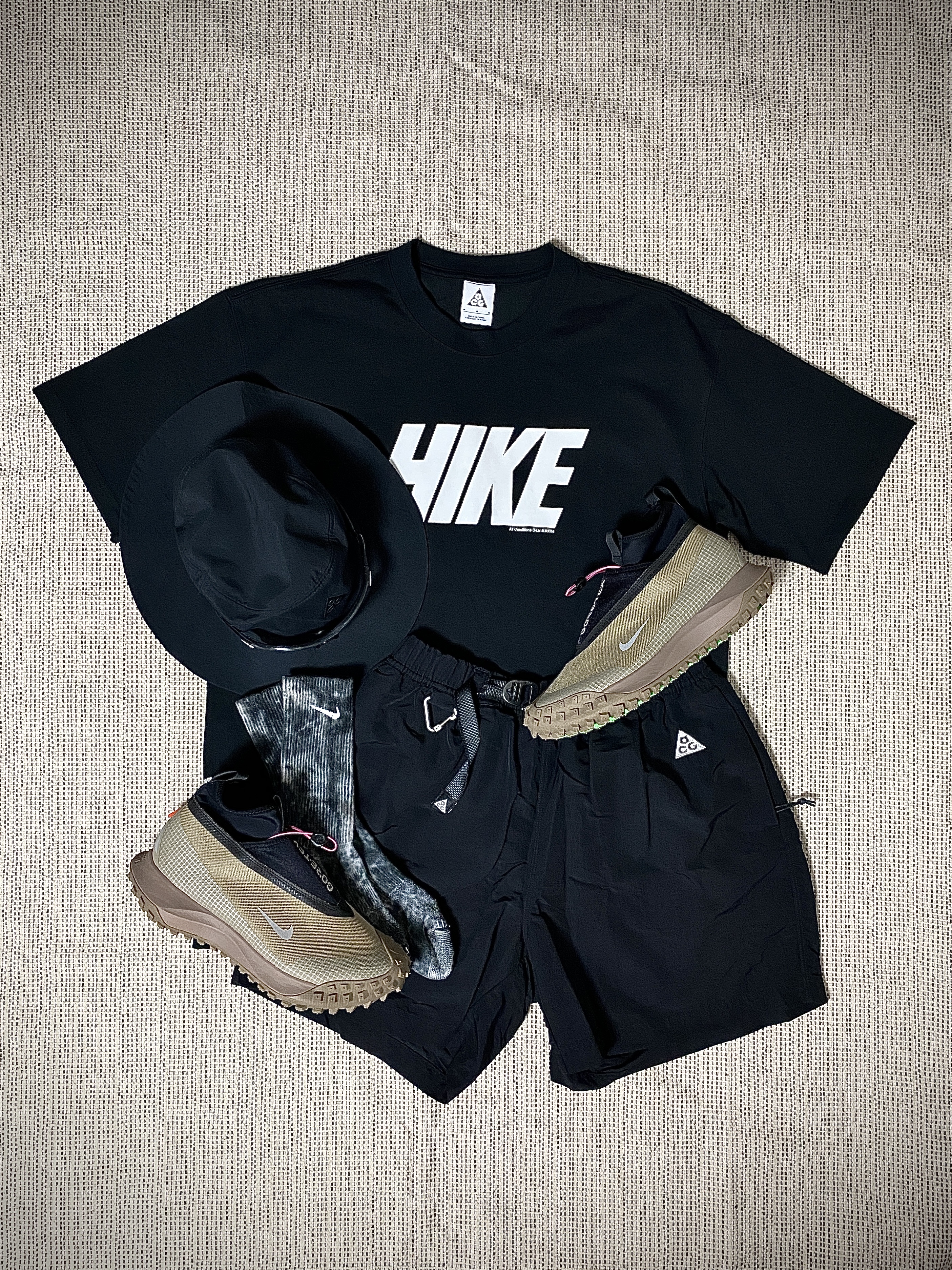 Nike NRG ACG Bucket Black, Nike ACG Hike T-Shirt Black - US/EU 착용 스타일 - 4