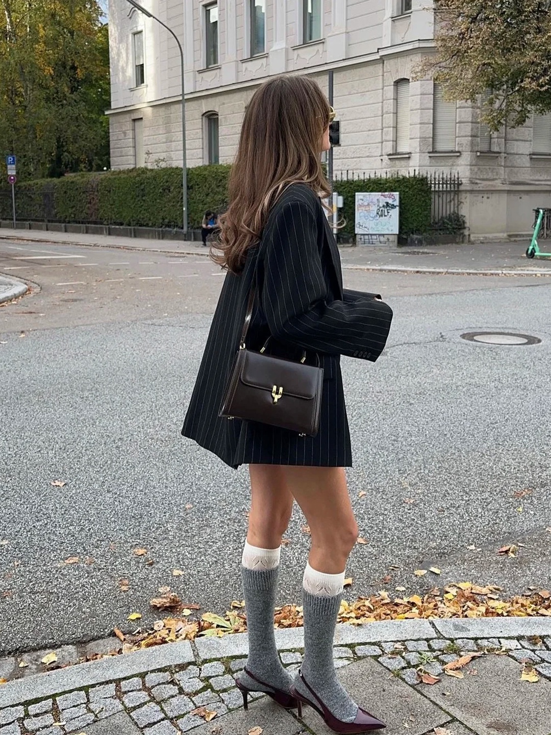 (W) Miu Miu Silk Socks Grey, (W) Miu Miu Silk Socks Anthracite Gray 착용 스타일 - 2