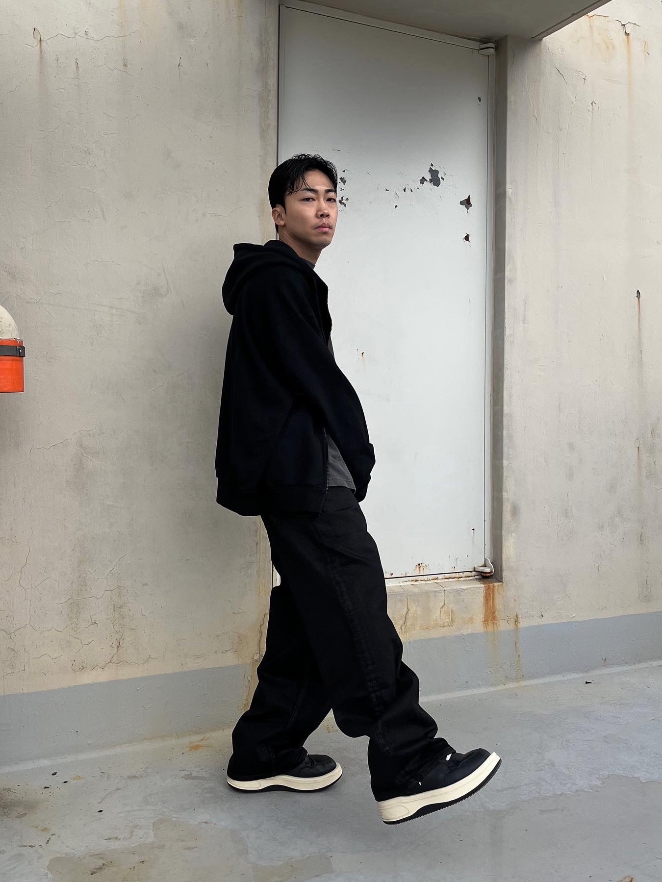 Converse x Drkshdw Turbowpn Black Cream 착용 스타일