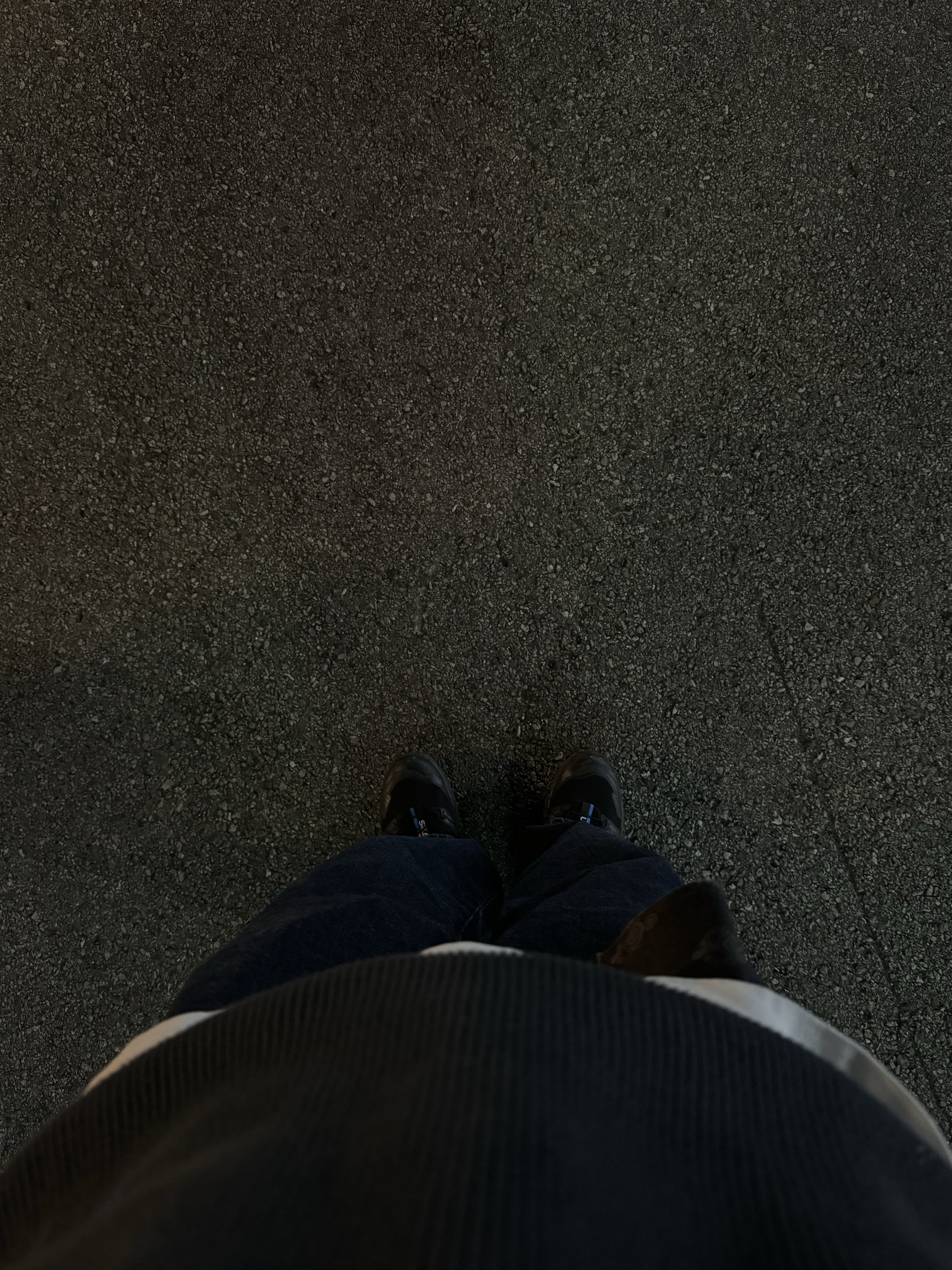 Salomon XT-6 ADV Black 착용 스타일