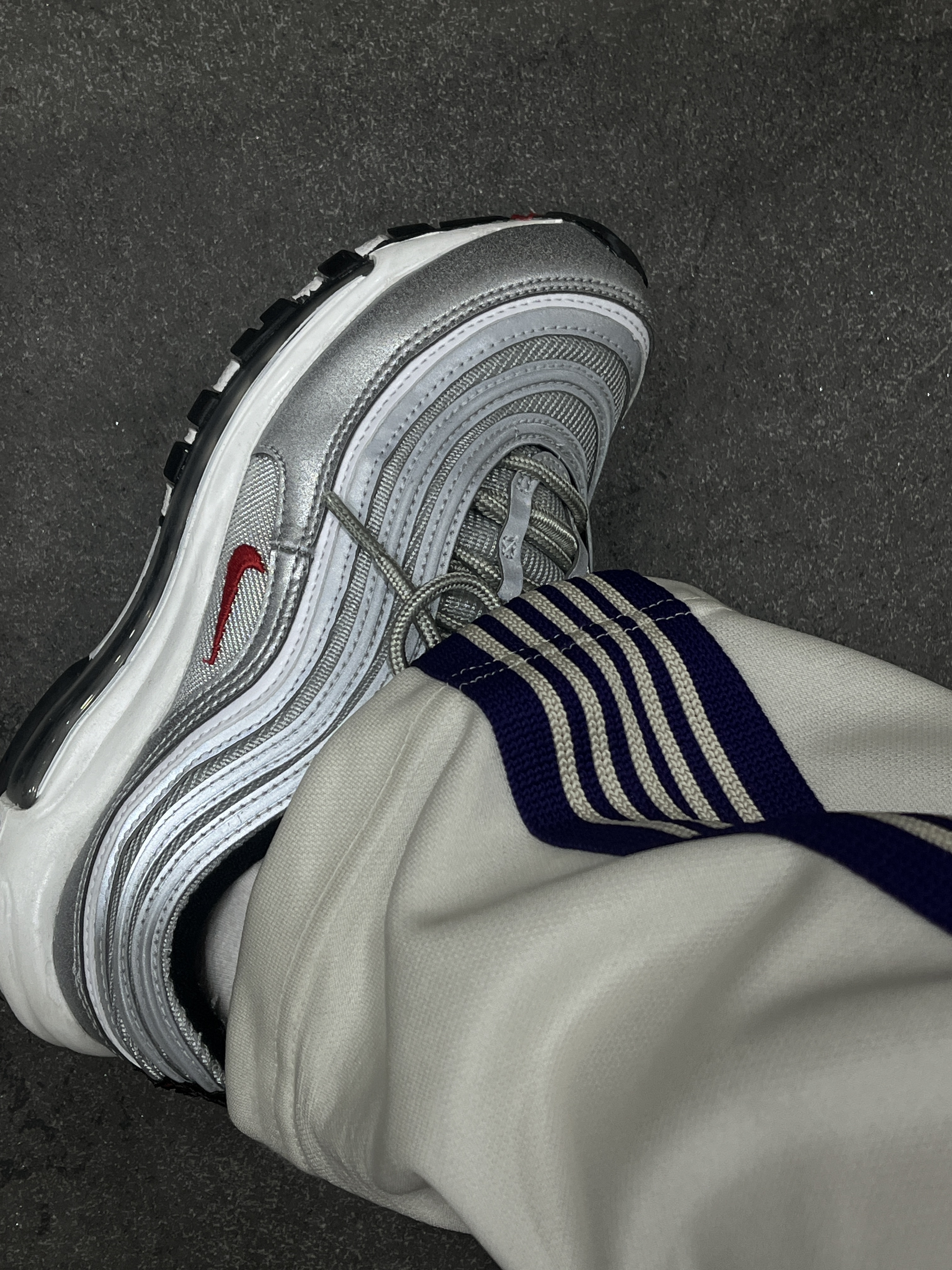 Nike Air Max 97 OG Silver Bullet 2022 착용 스타일