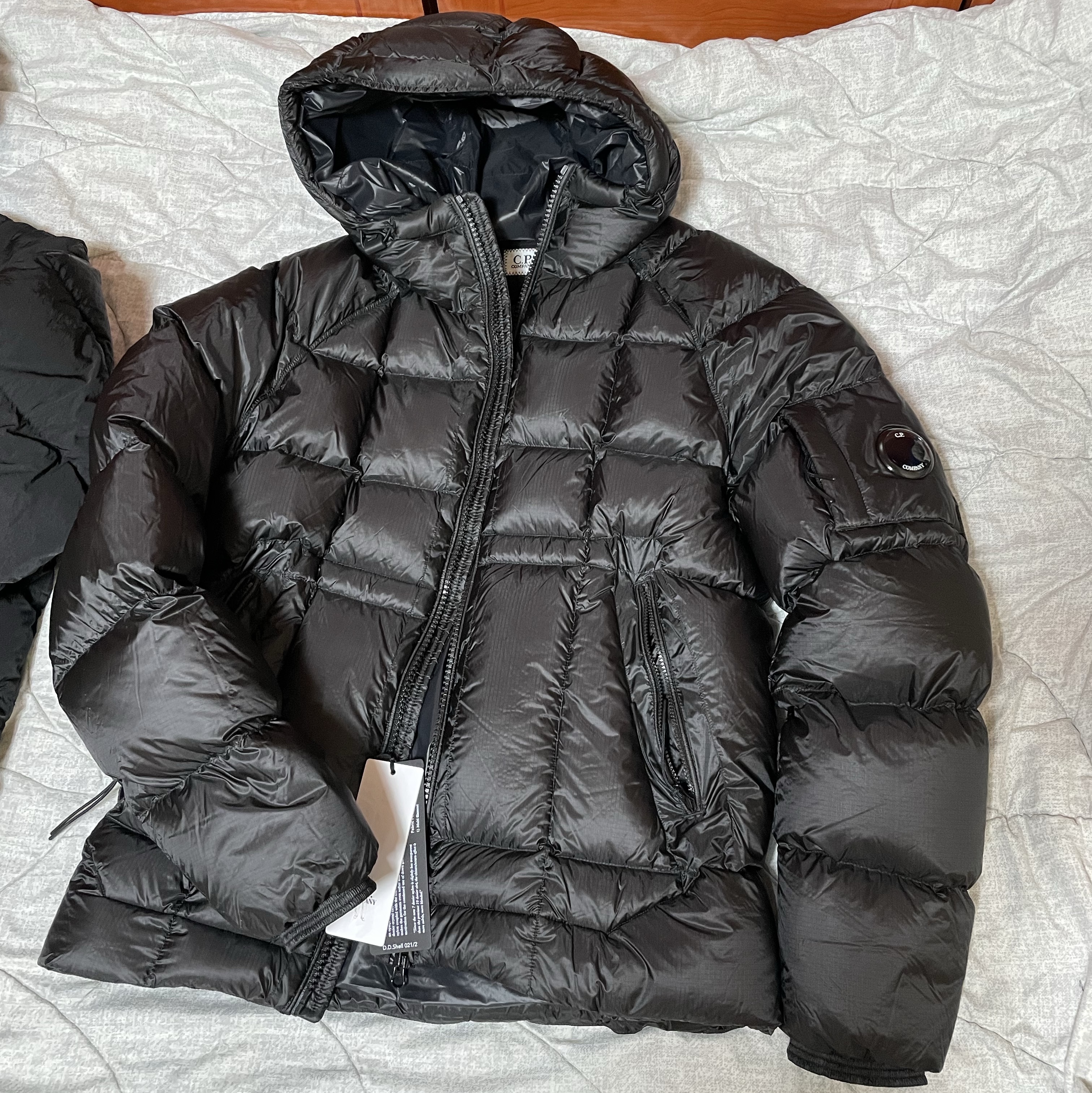 C.P. Company DD Shell Hooded Down Jacket Black - 22FW, C.P. Company D.D Shell Hooded Quilted Down Jacket Black - 23FW 착용 스타일 - 2