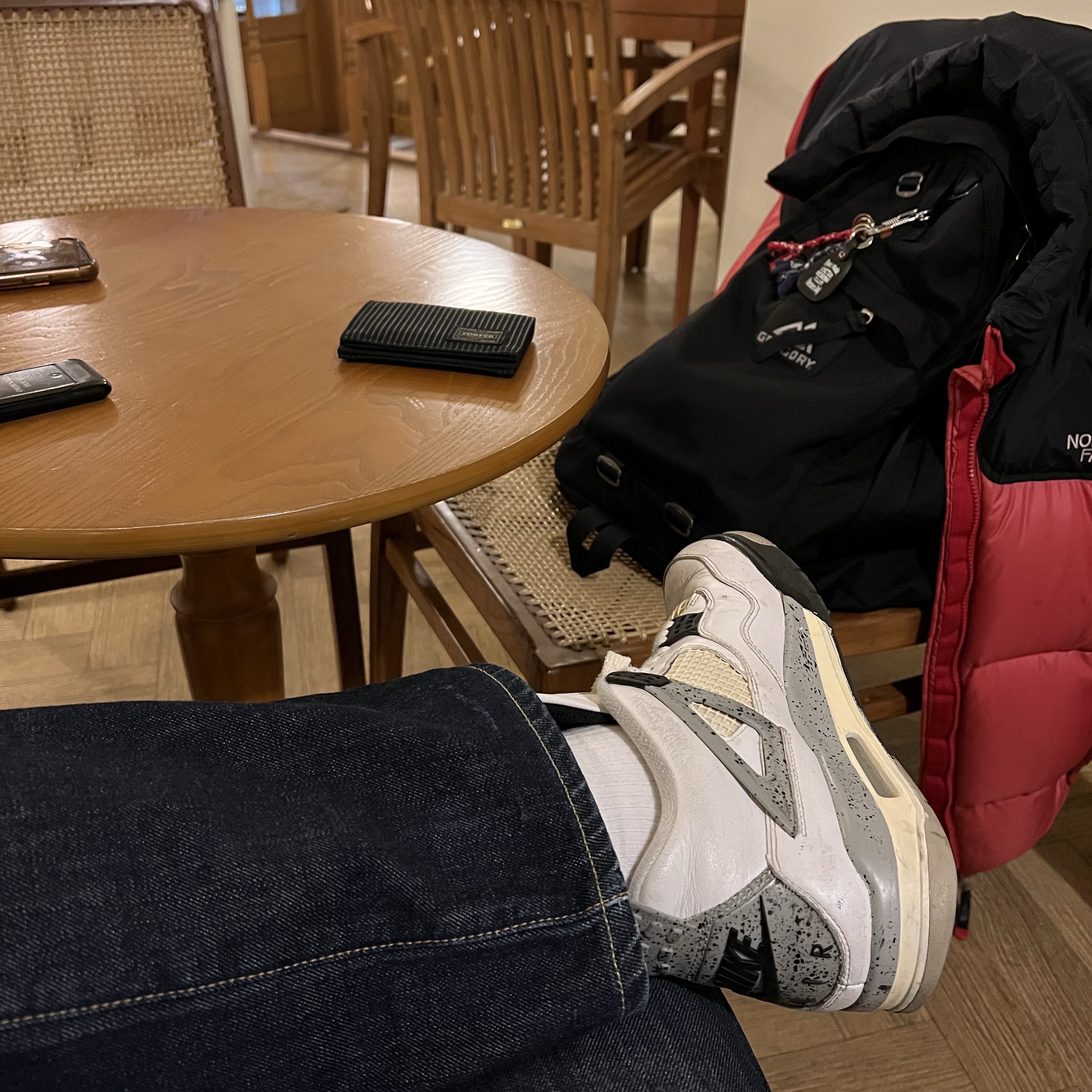 Jordan 4 Retro OG White Cement 2016 착용 스타일 - 2