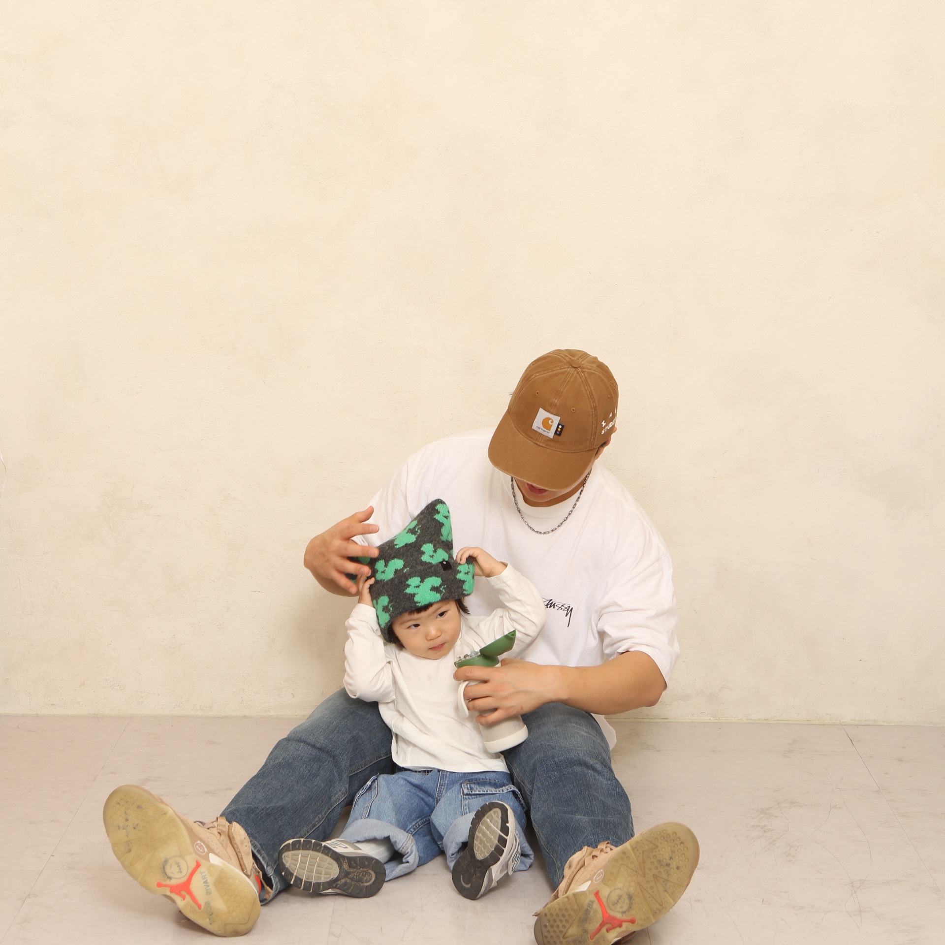 Jordan 6 x Travis Scott Retro SP British Khaki 착용 스타일