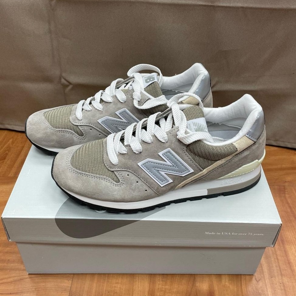 New Balance Made in USA 996 Grey 착용 스타일