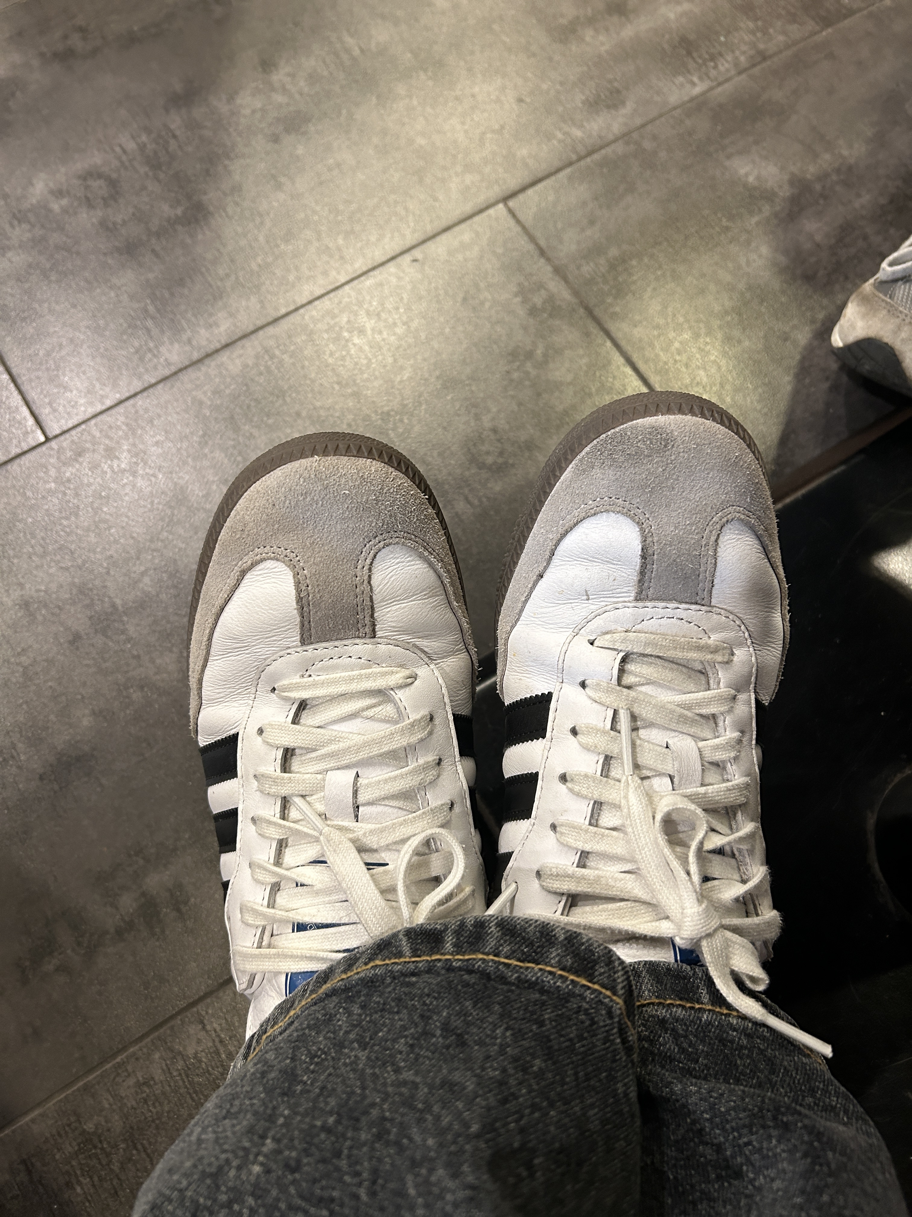 Adidas Samba OG Cloud White 착용 스타일