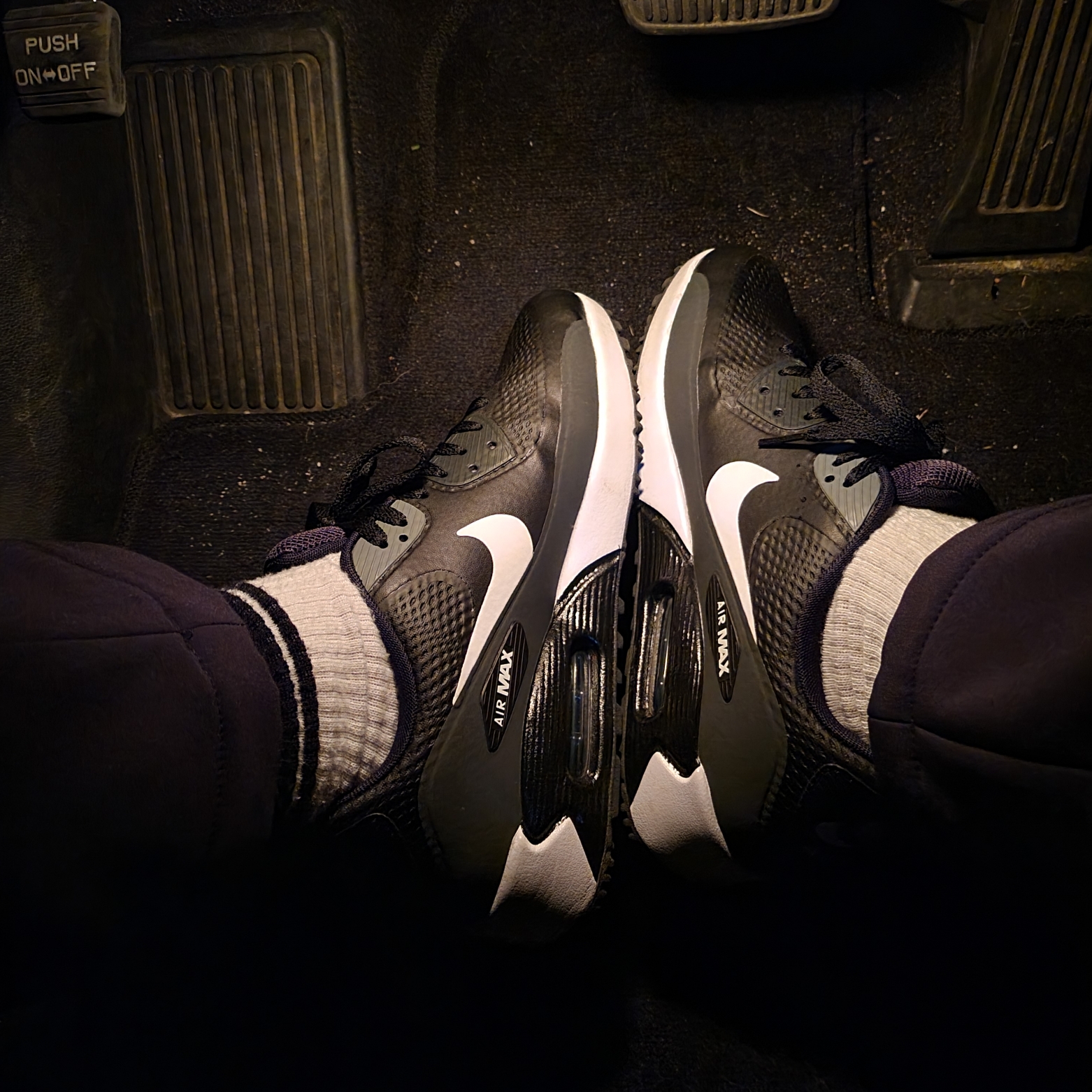 Nike Air Max 90 G Black White 착용 스타일