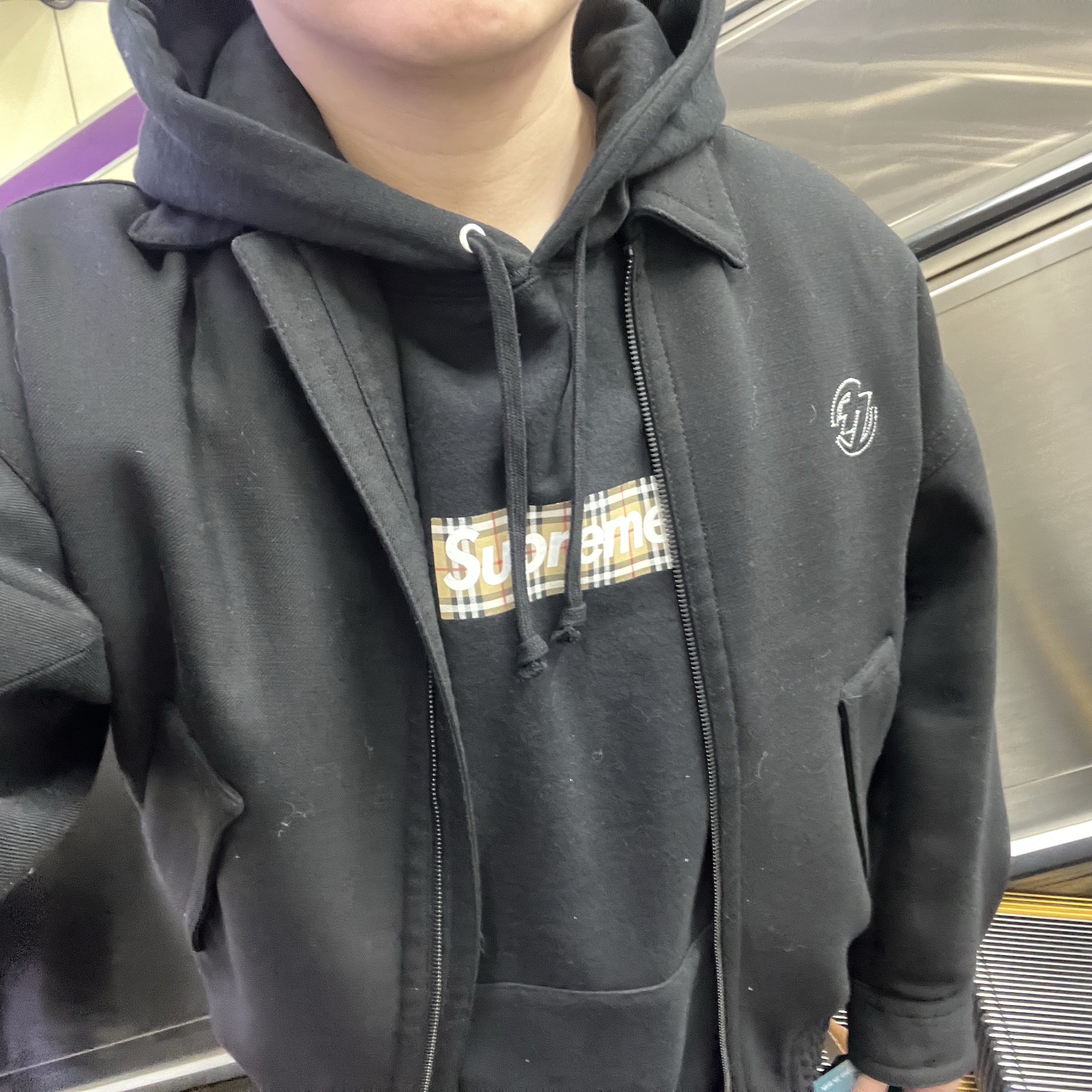 Zara x Ader Error Wool Blend Bomber Black, Supreme x Burberry Box Logo Hooded Sweatshirt Black - 22SS 착용 스타일