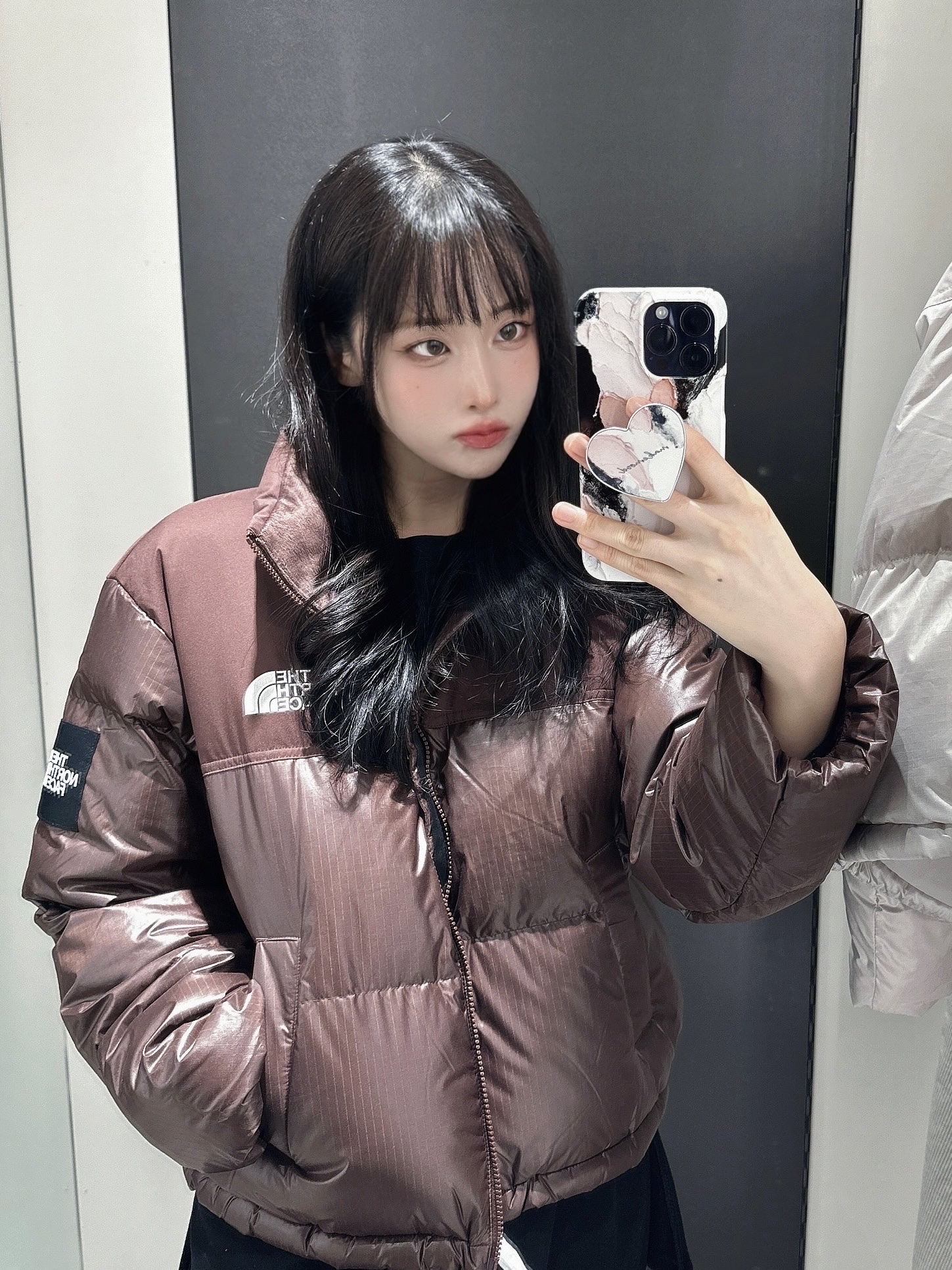 (W) The North Face White Label Novelty Nuptse Down Jacket Cocoa Brown 착용 스타일 - 1