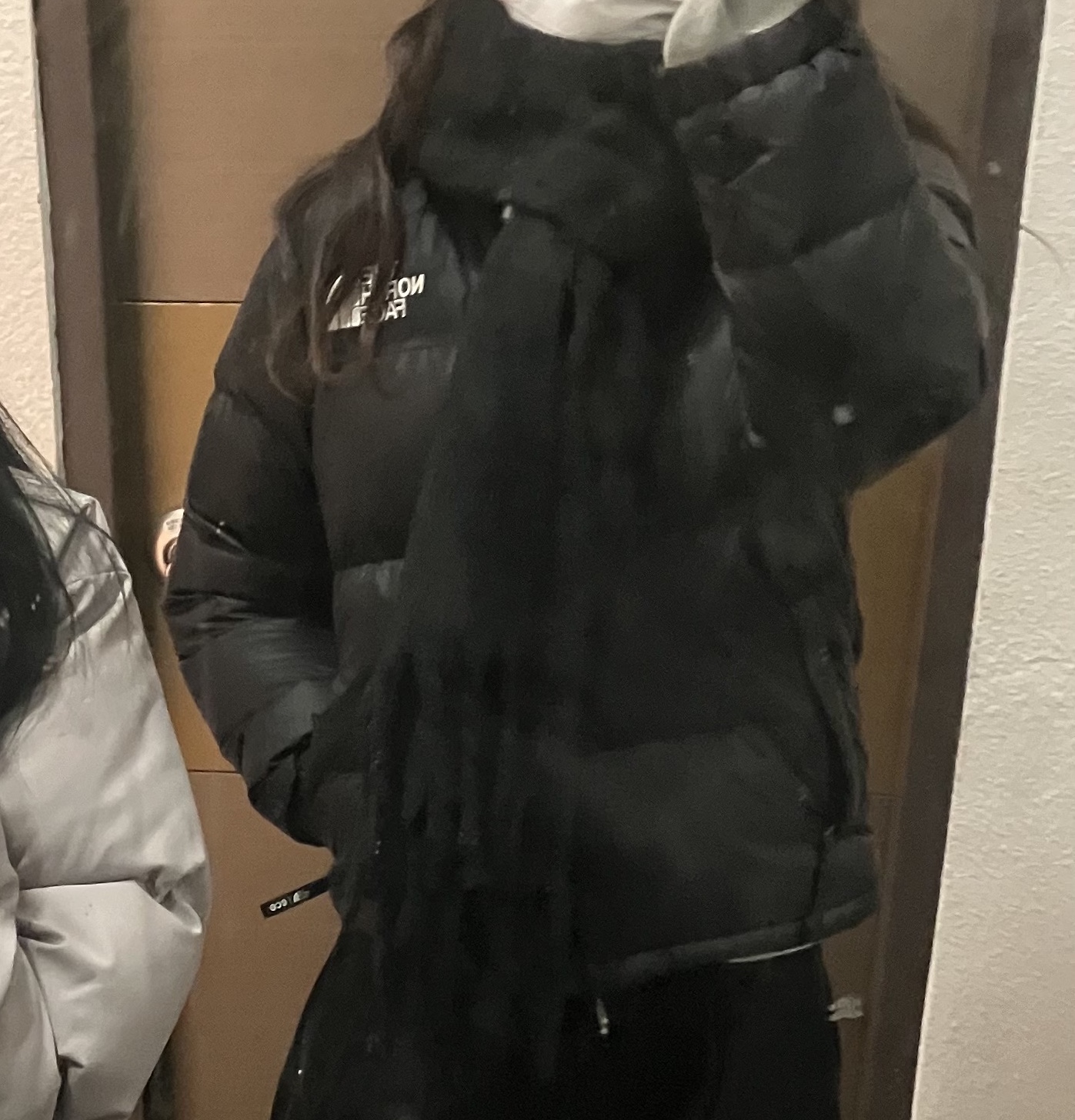 (W) The North Face 1996 Eco Nuptse Jacket Black 착용 스타일