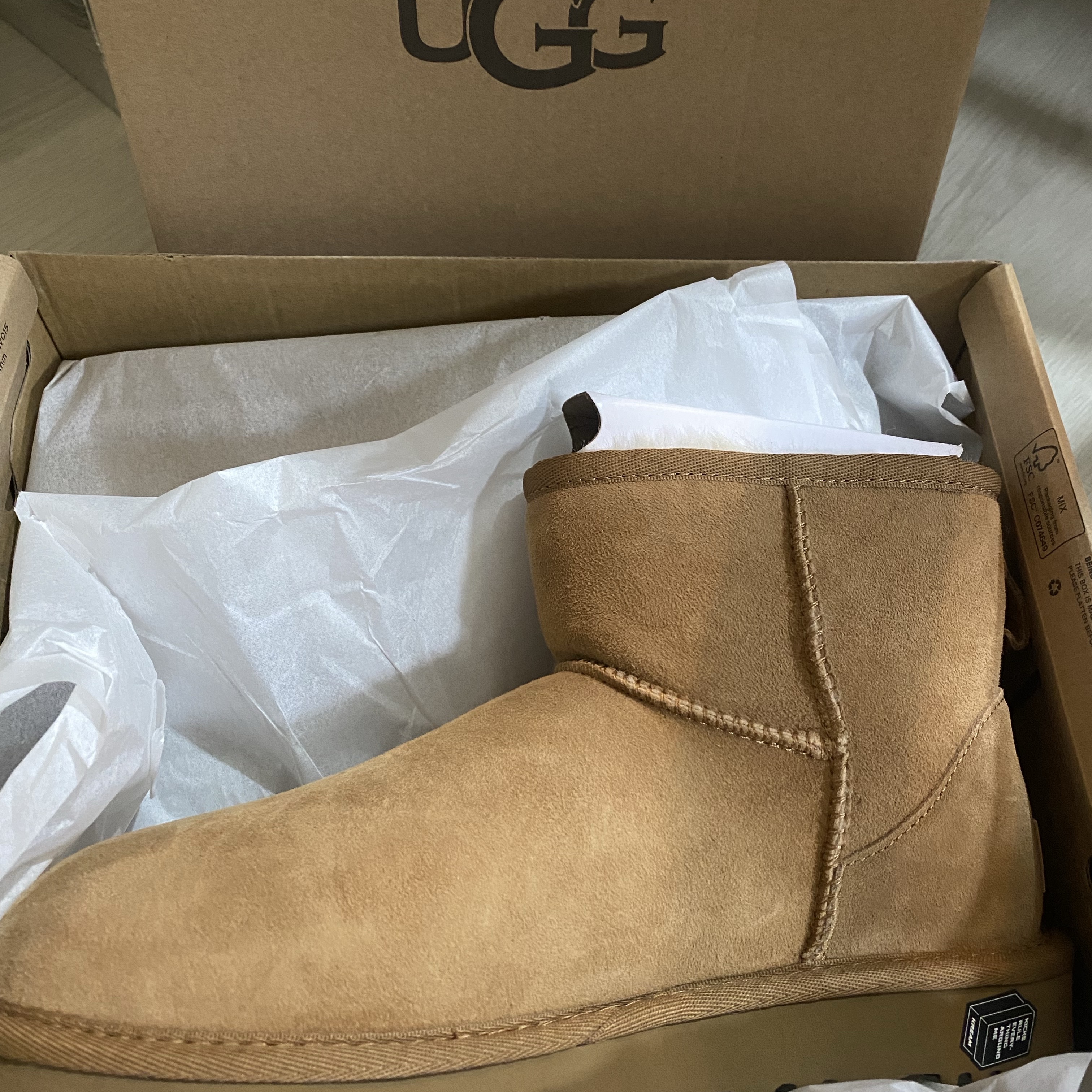 (W) UGG Classic Mini II Boots Chestnut 착용 스타일