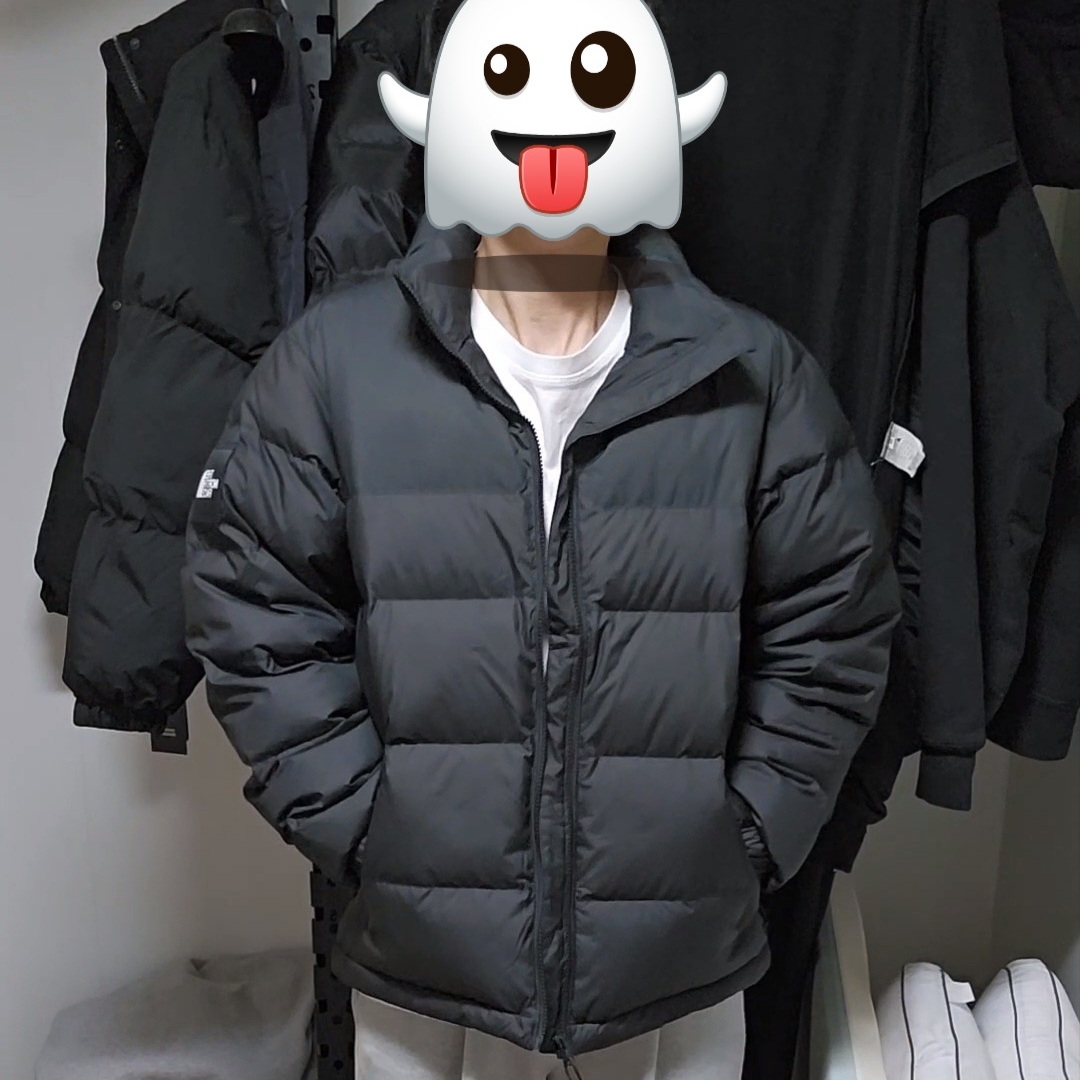 The North Face 1992 Nuptse Jacket Black 착용 스타일 - 1