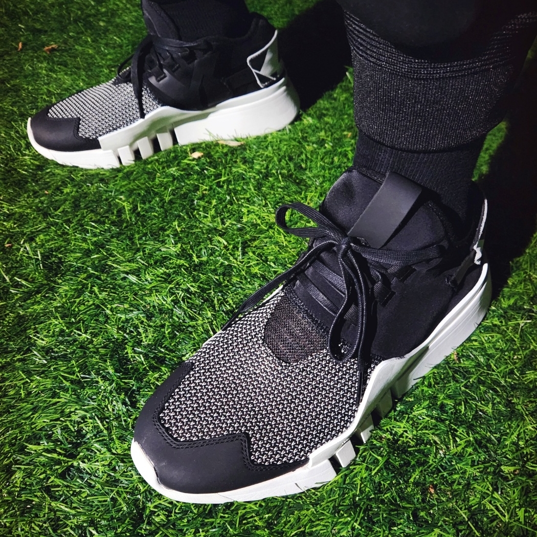 Y-3 Ayero Black White 착용 스타일 - 5