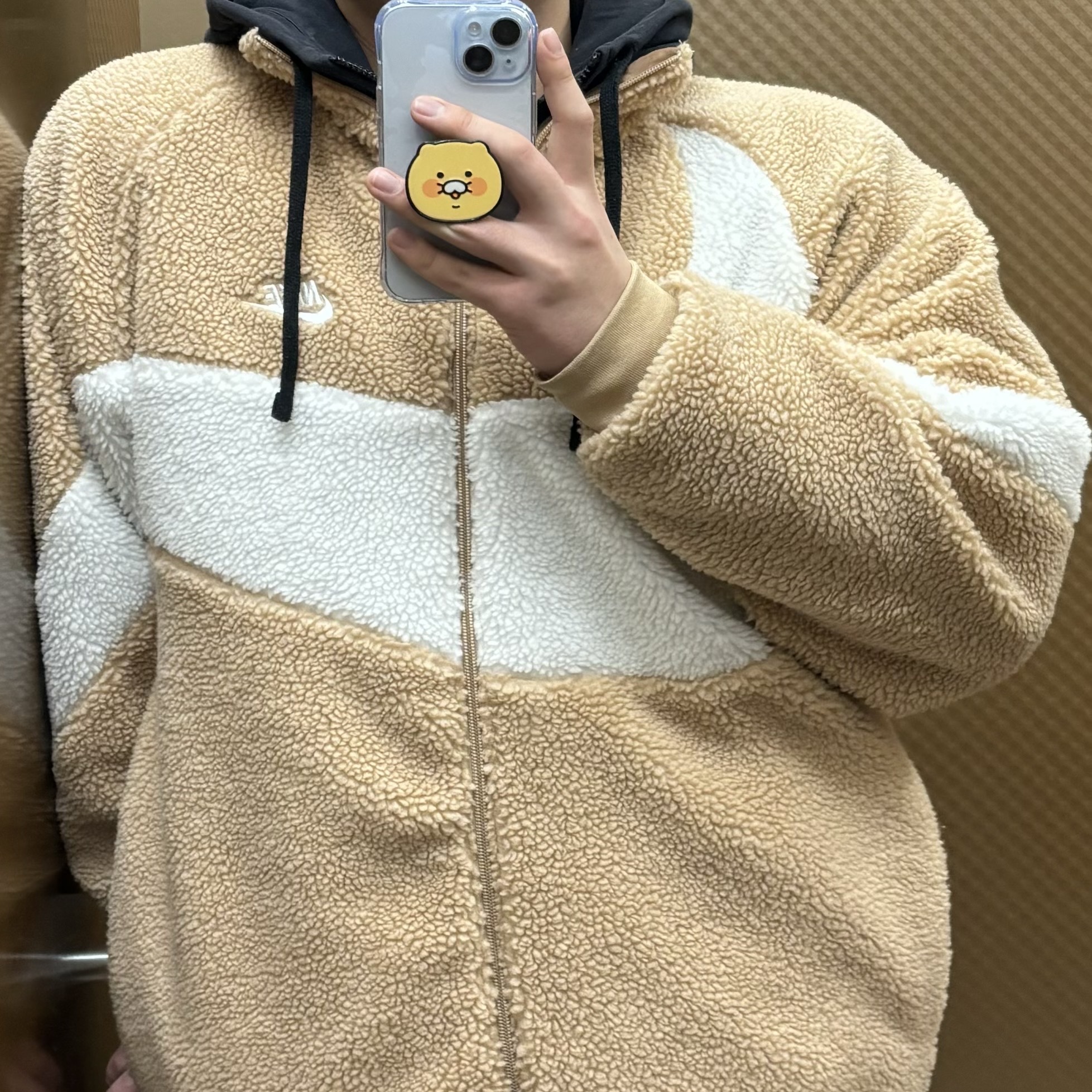 Nike Big Swoosh Full Zip Jacket Hemp White 착용 스타일