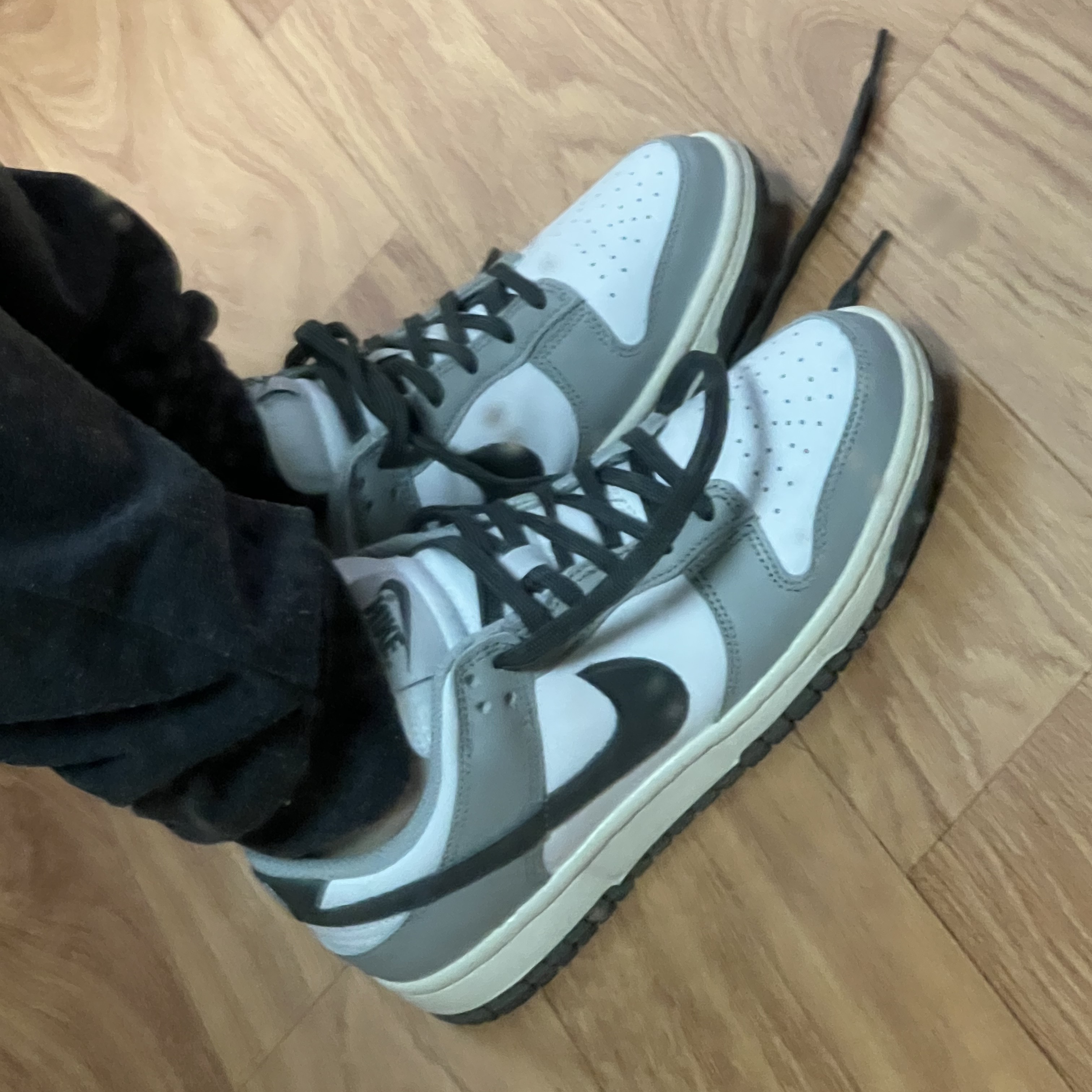 (W) Nike Dunk Low Light Smoke Grey 착용 스타일 - 2