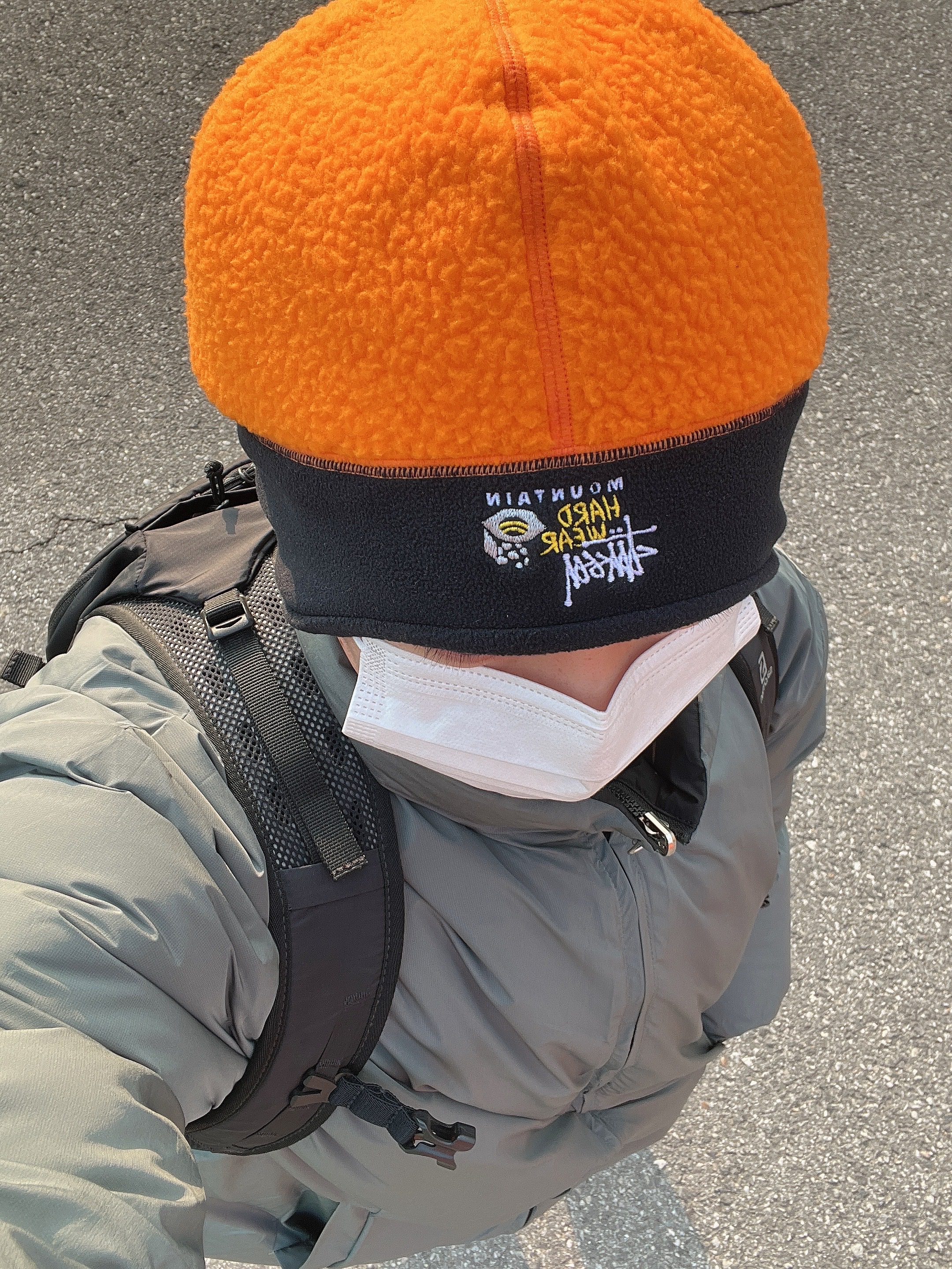 Stussy x Mountain Hardwear Fleece Skullcap Alpine Orange 착용 스타일